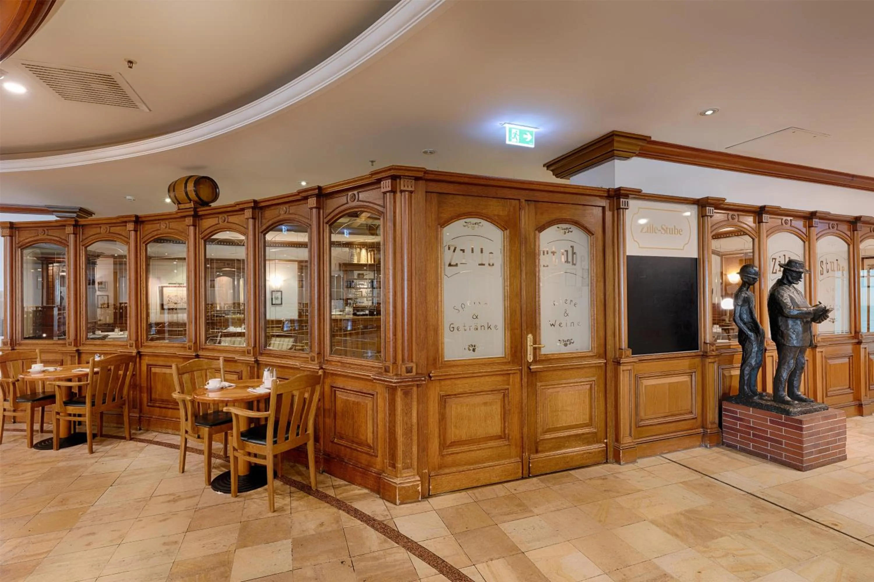 Restaurant/places to eat in Park Inn by Radisson Berlin Alexanderplatz