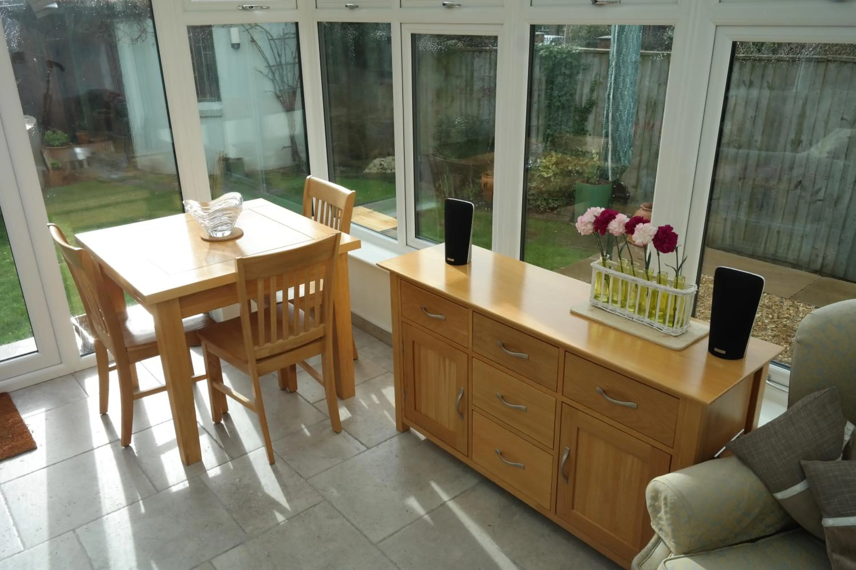 Restaurant/places to eat in Weston Cottage