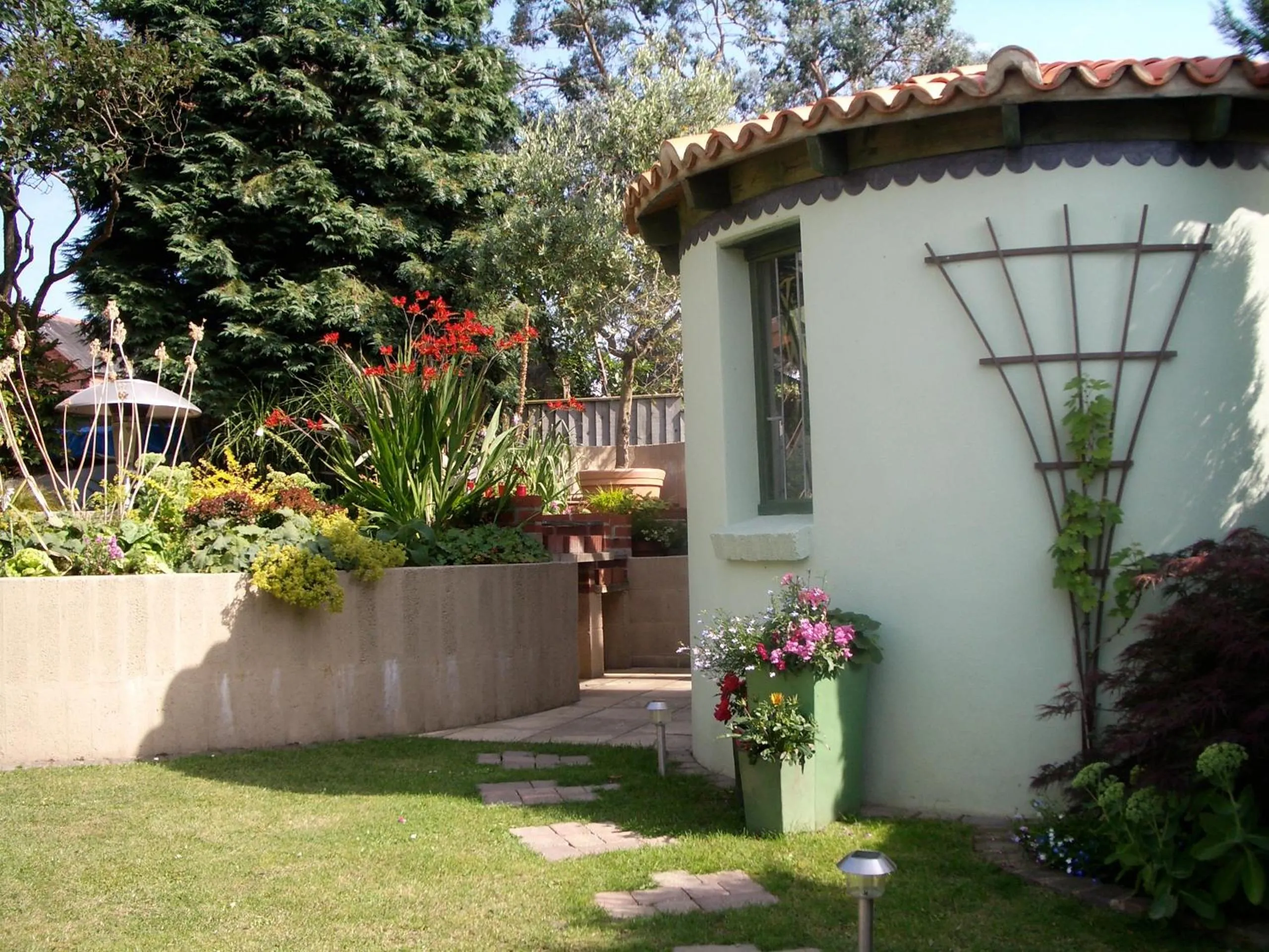Garden in Weston Cottage