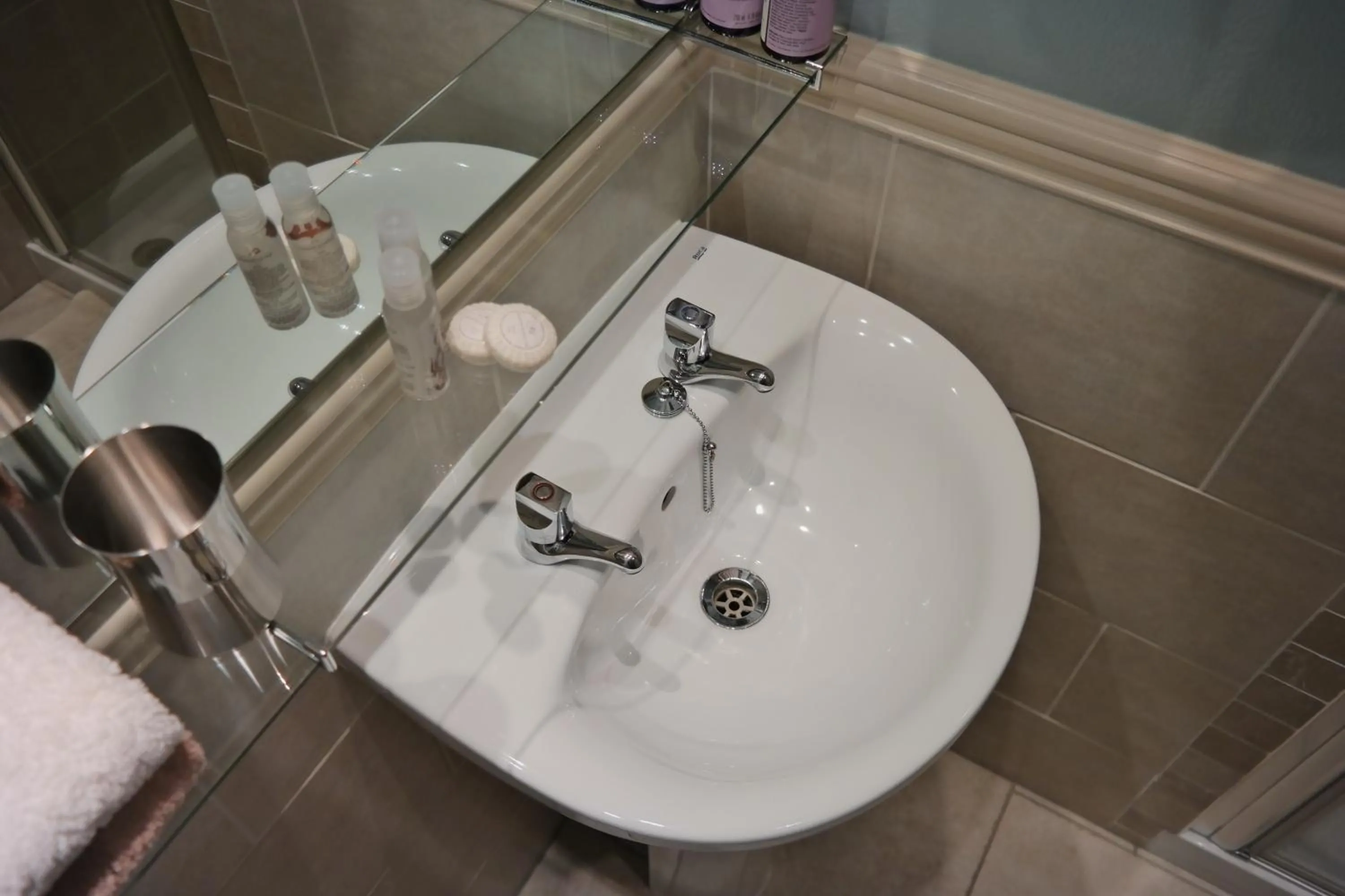 Bathroom in Weston Cottage