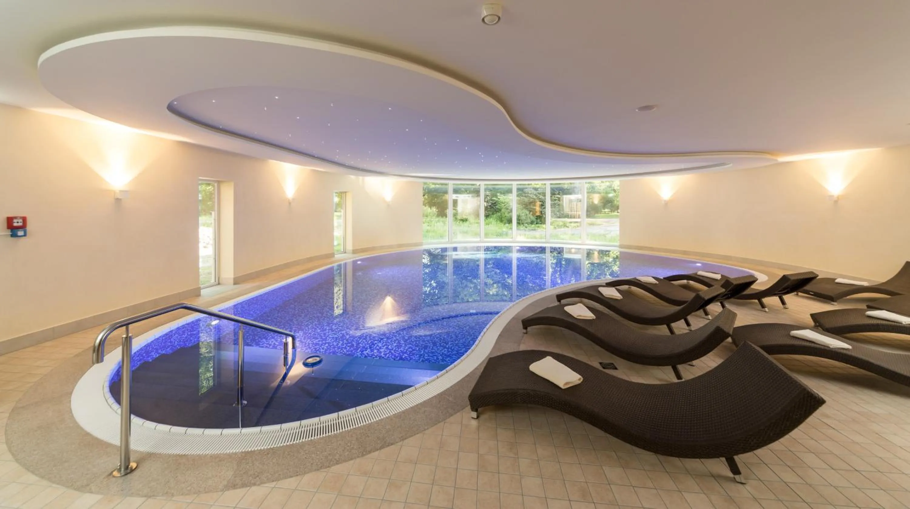 Swimming pool in Dorint Herrenkrug Parkhotel Magdeburg