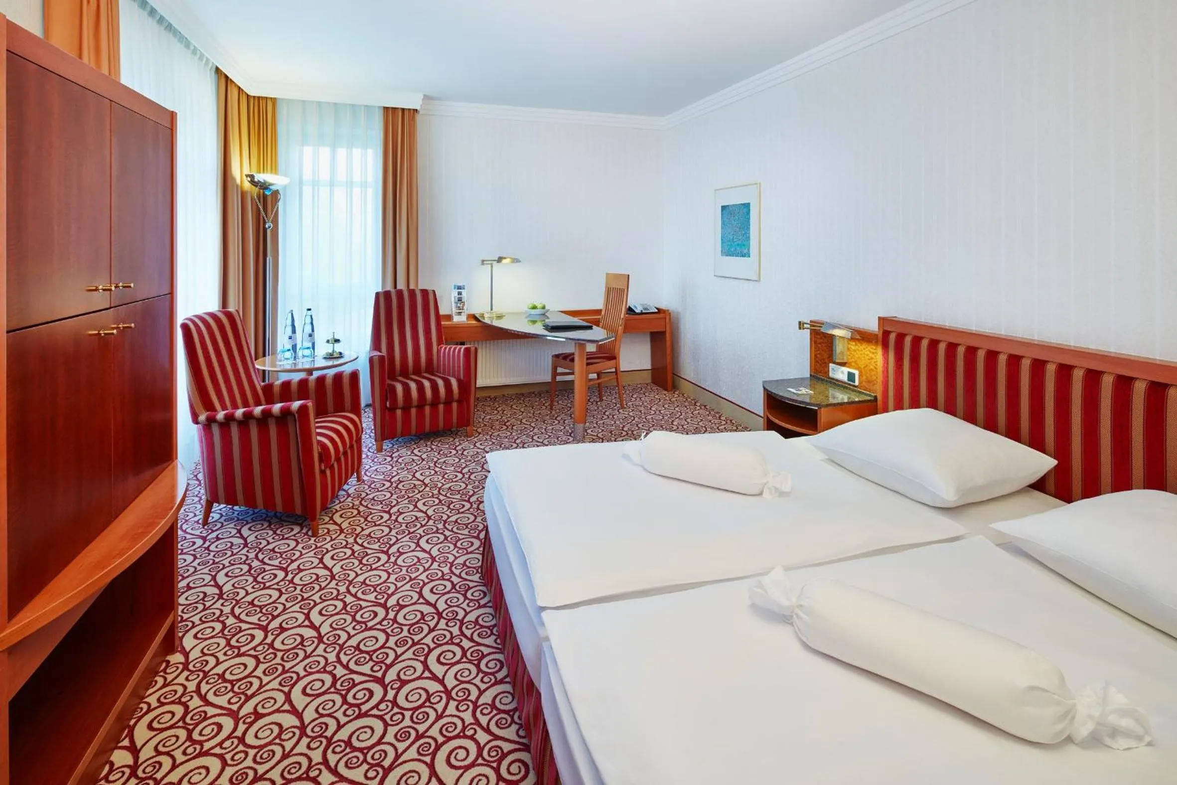 Photo of the whole room, Bed in Dorint Herrenkrug Parkhotel Magdeburg