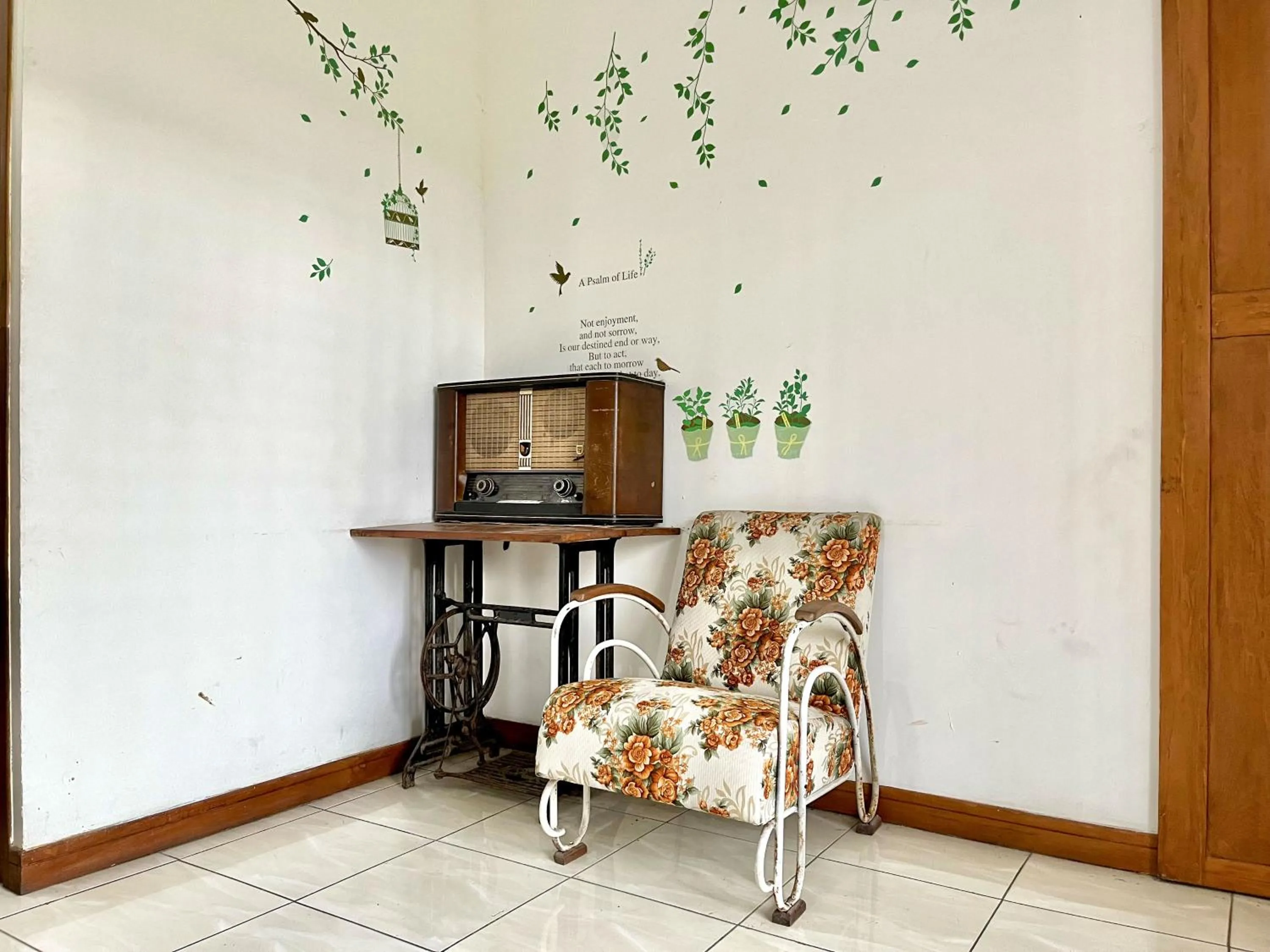 Other, Seating Area in Capital O 3461 Mystays