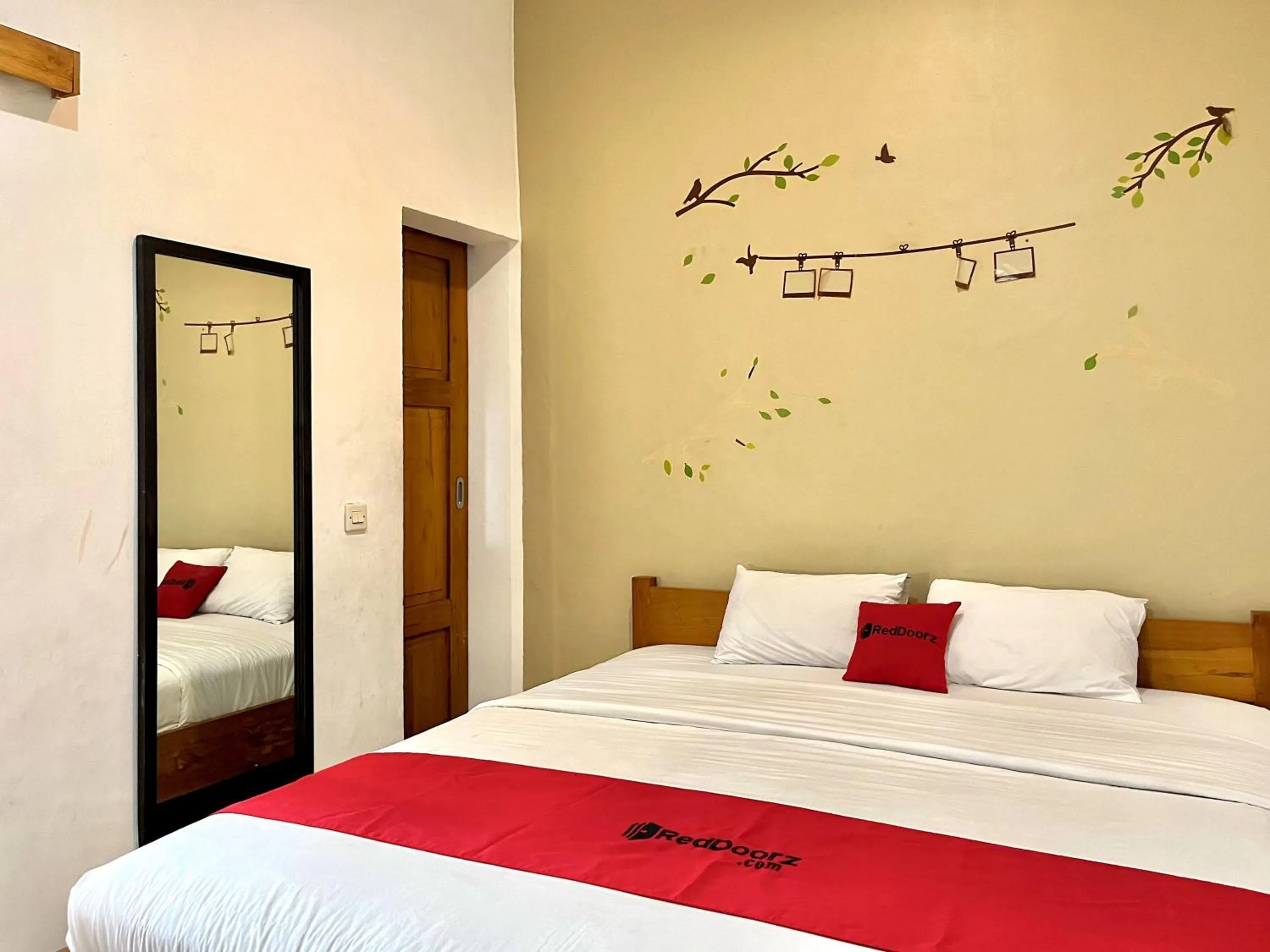 Bedroom, Bed in Capital O 3461 Mystays