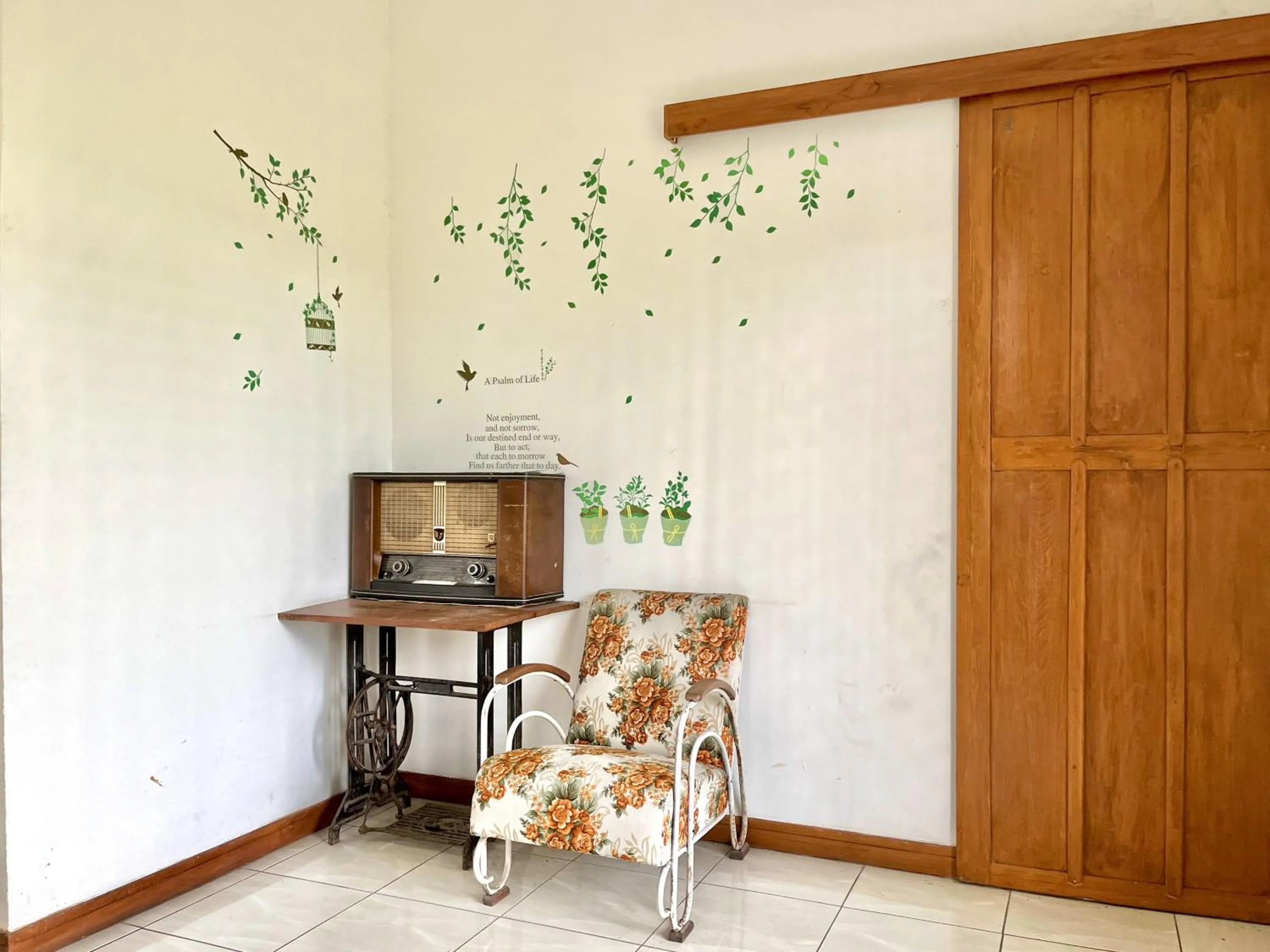 Other, Seating Area in Capital O 3461 Mystays