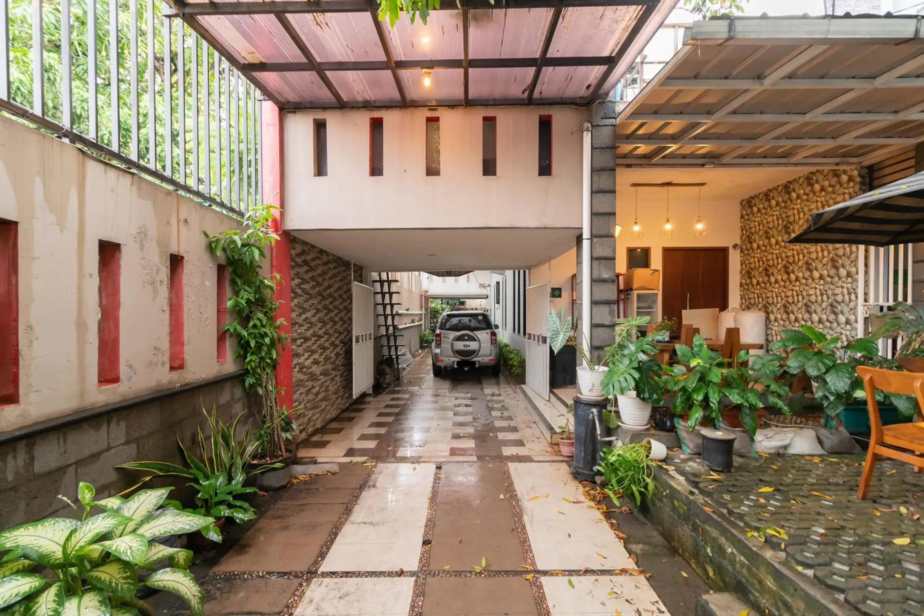 Property building in Safaraz Garden near Galaxy Bekasi Mitra RedDoorz Property building in Safaraz Garden near Galaxy Bekasi Mitra RedDoorz