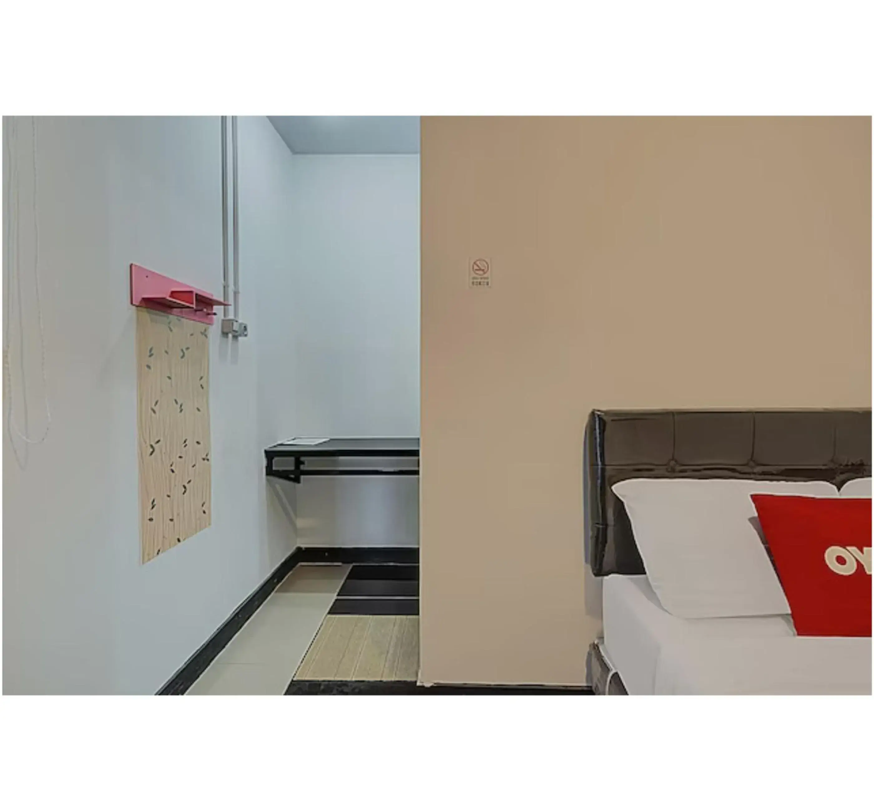 Bedroom, Bed in Capital O 3198 Sukomanunggal Inn Bedroom, Bed in Capital O 3198 Sukomanunggal Inn