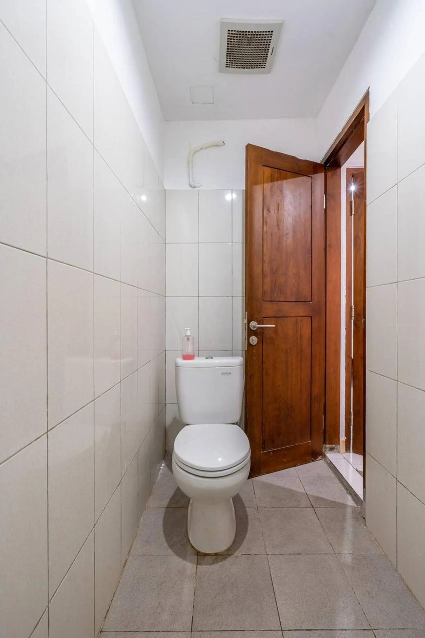 Bathroom in Ganandra Stay Denpasar