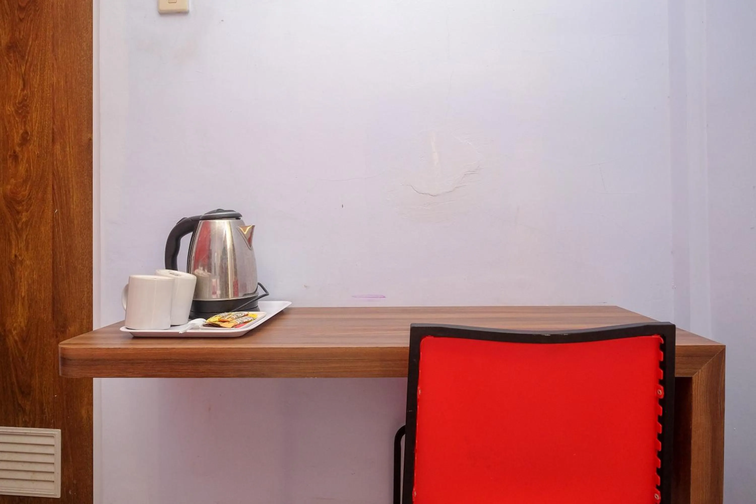 Coffee/tea facilities in RedDoorz At Pondok Eyang Obi Sleman