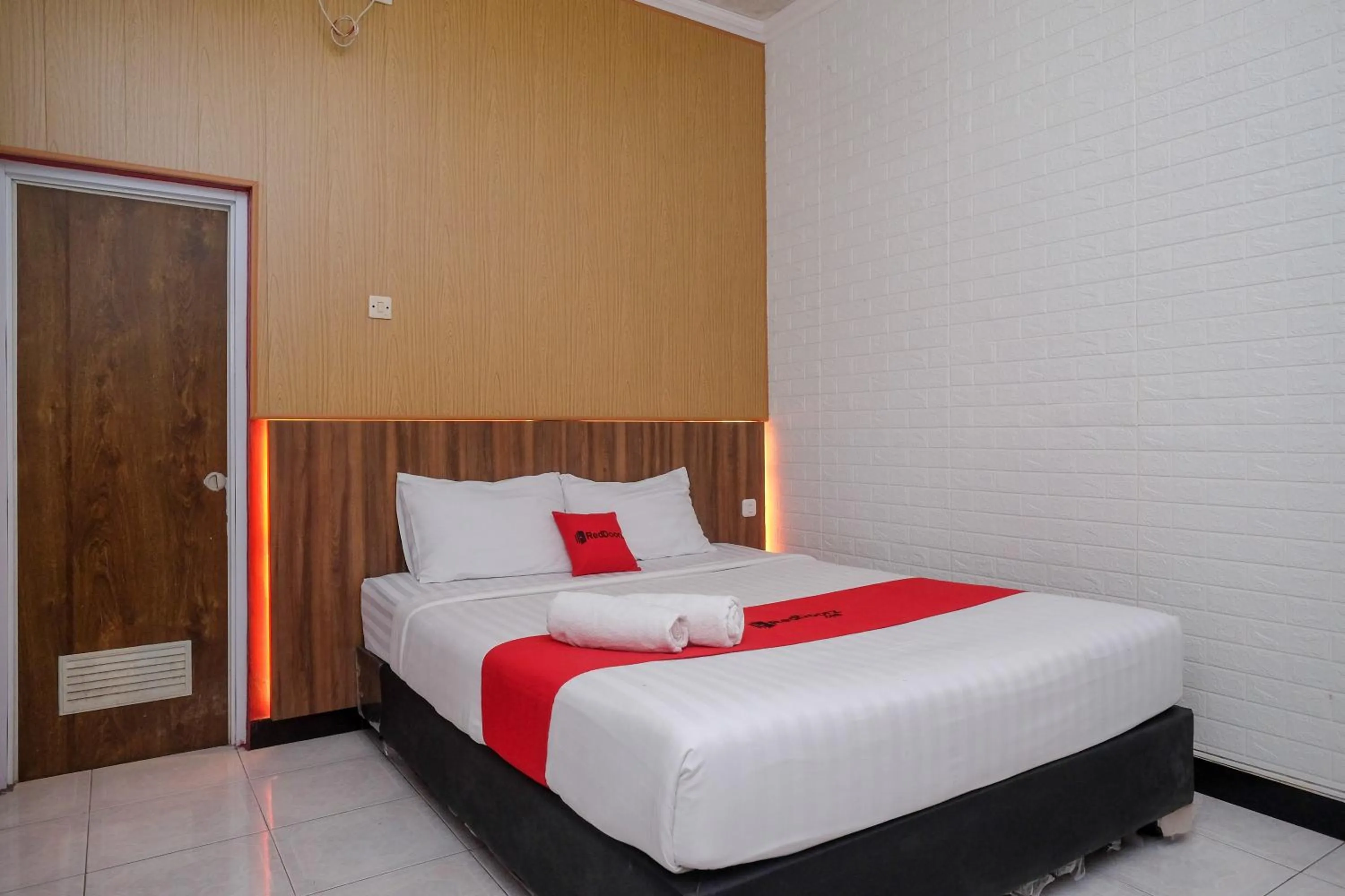 Bed in RedDoorz At Pondok Eyang Obi Sleman