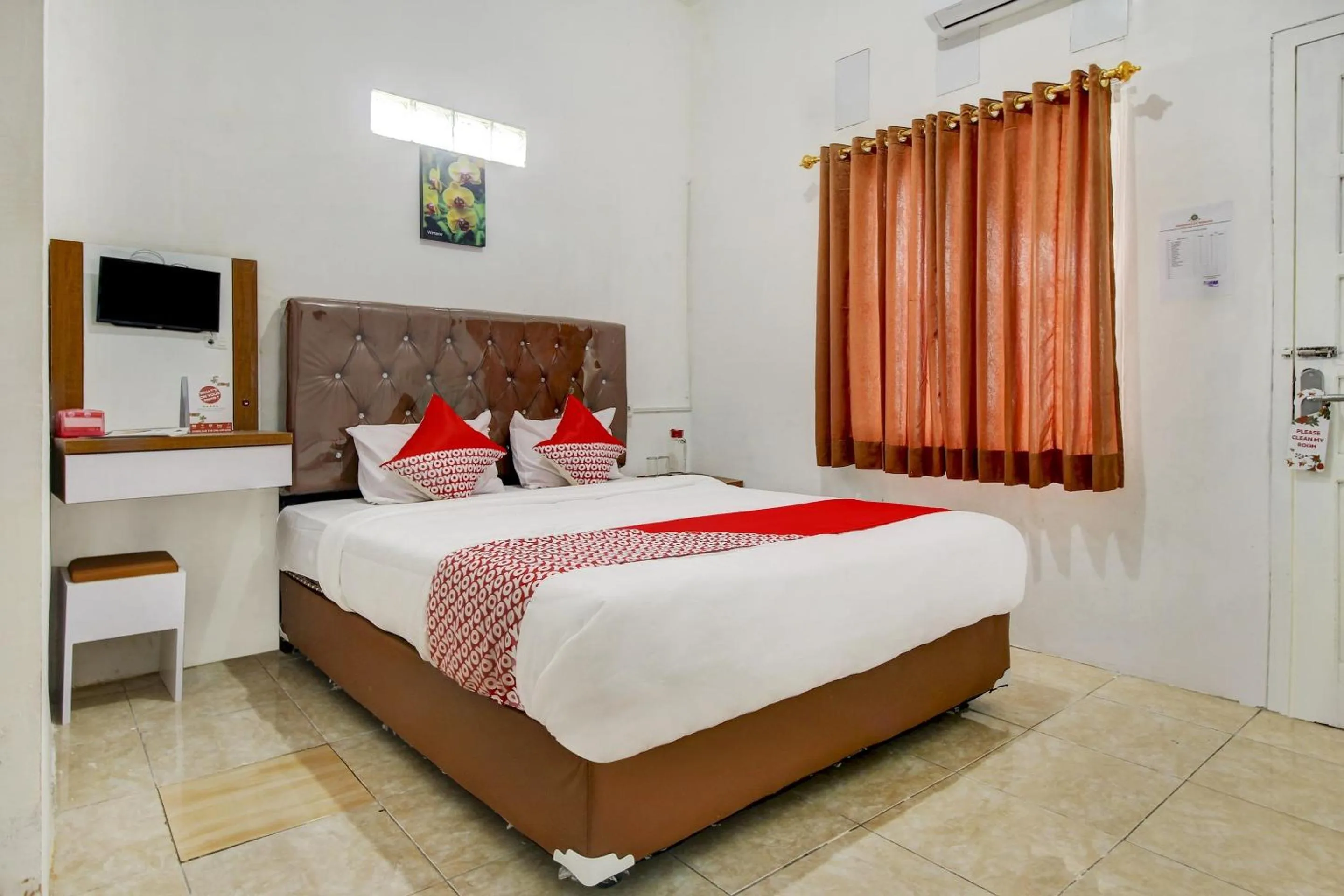 Bedroom, Bed in OYO Life 3415 Penginapan Wimane
