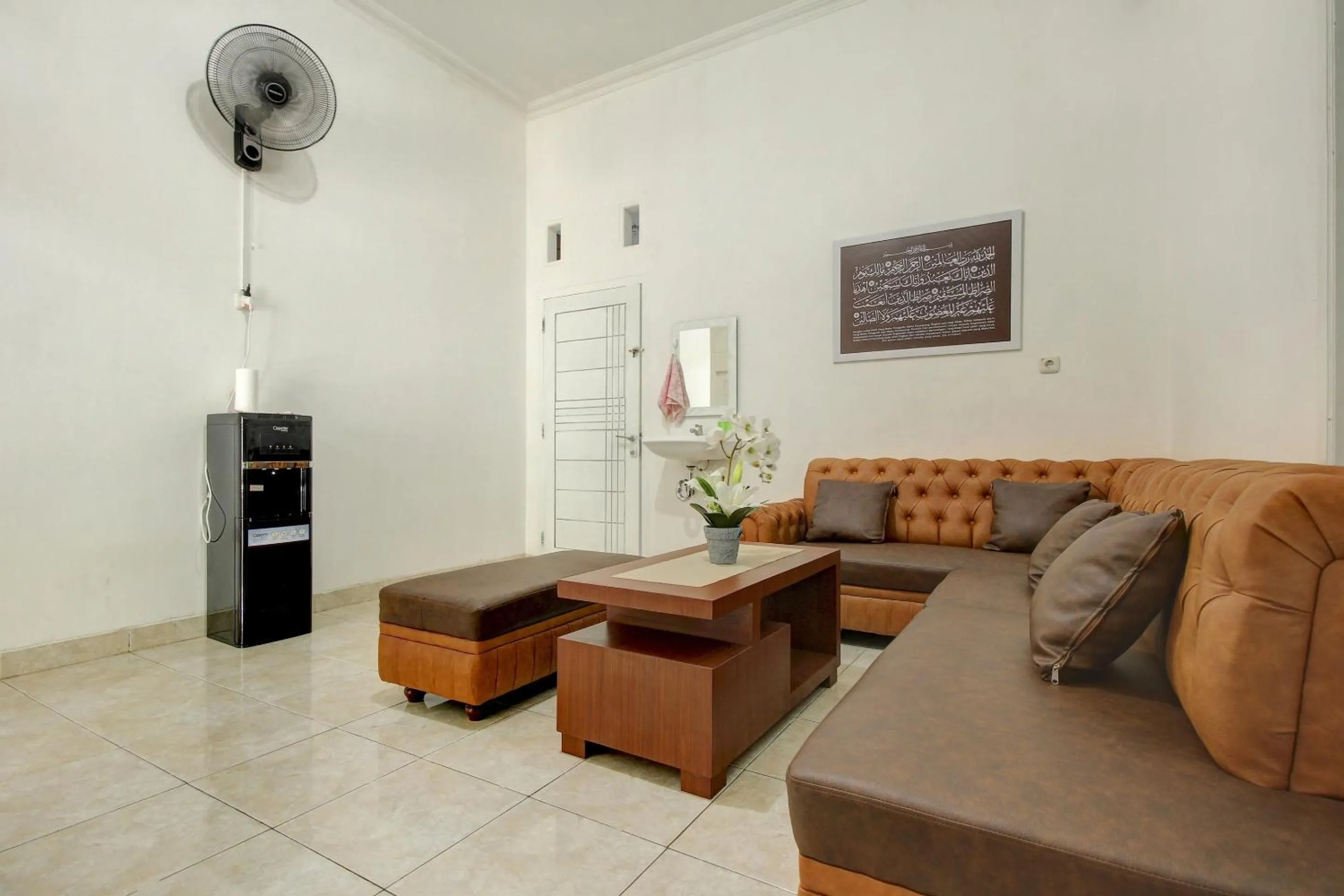 Lobby or reception in OYO Life 3415 Penginapan Wimane