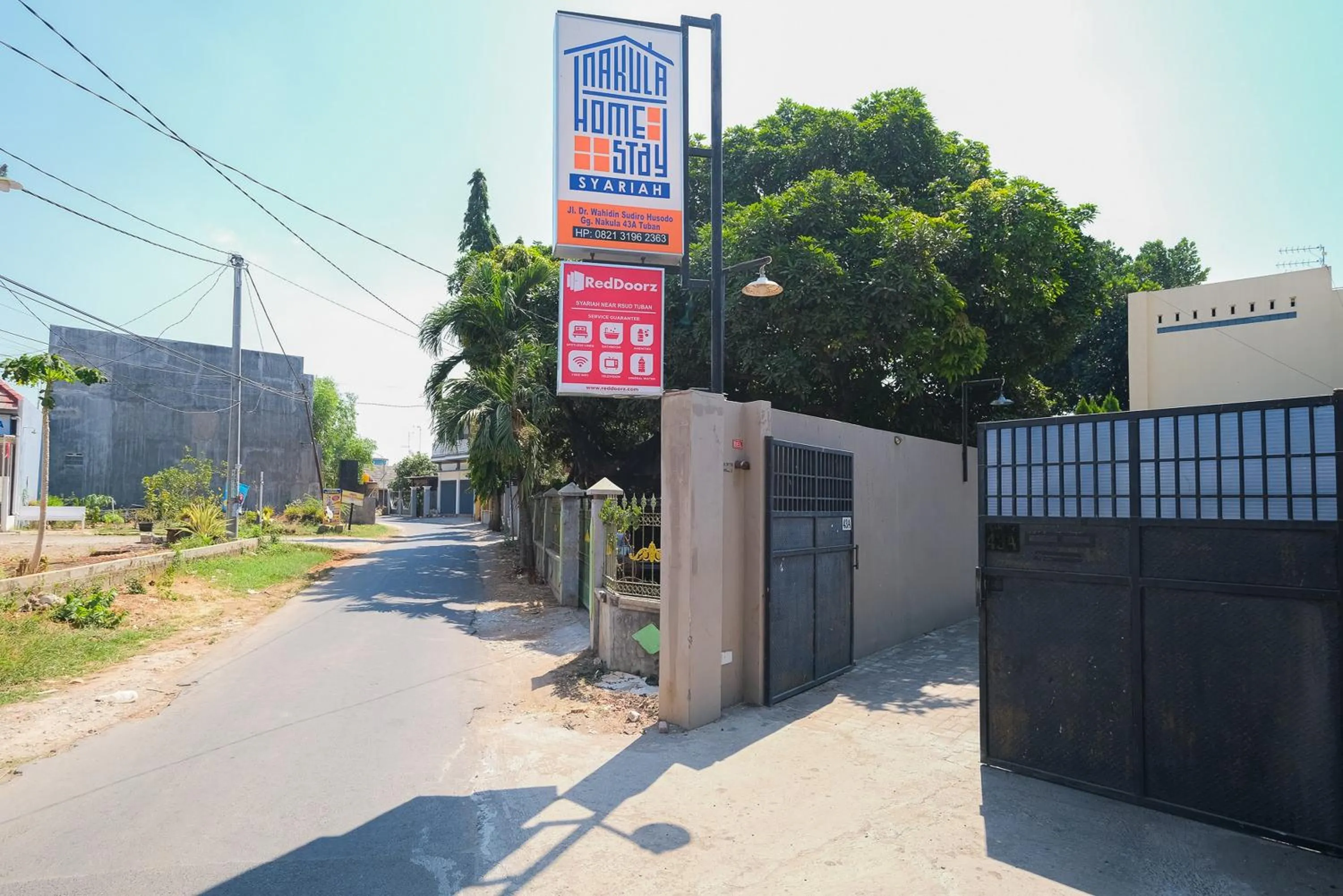 Property building in RedDoorz Syariah near RSUD Tuban