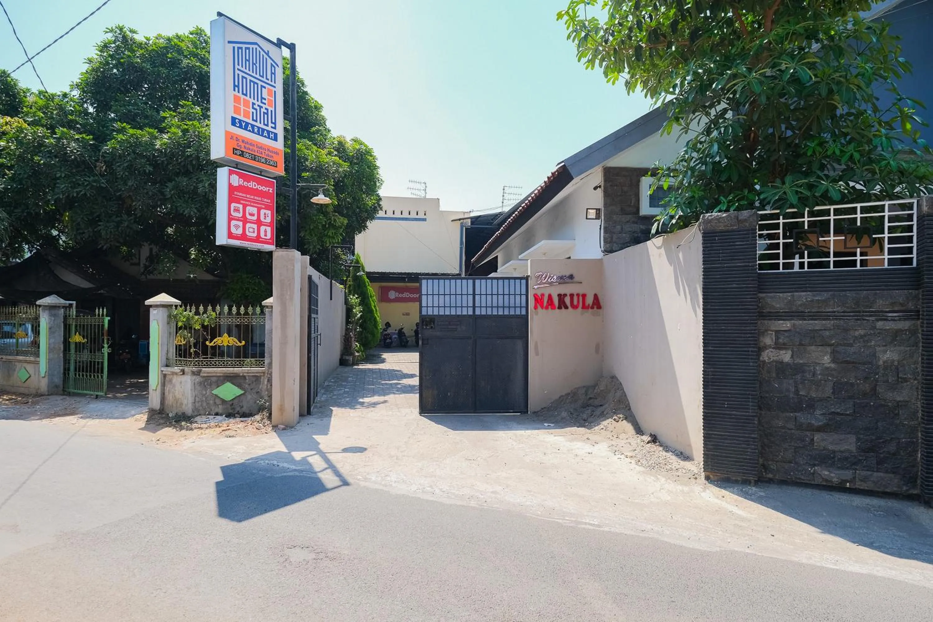 Property building in RedDoorz Syariah near RSUD Tuban