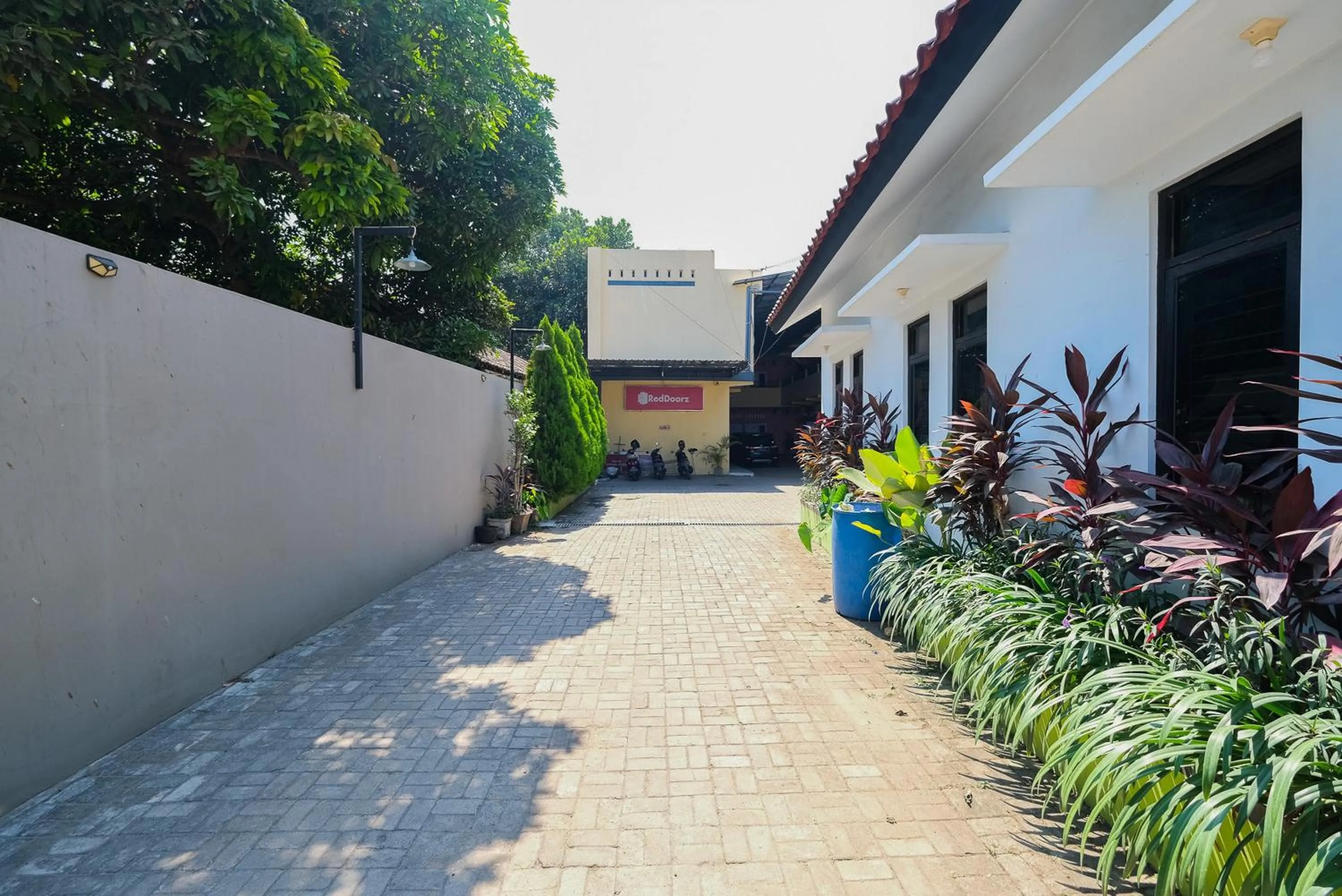 Property building in RedDoorz Syariah near RSUD Tuban