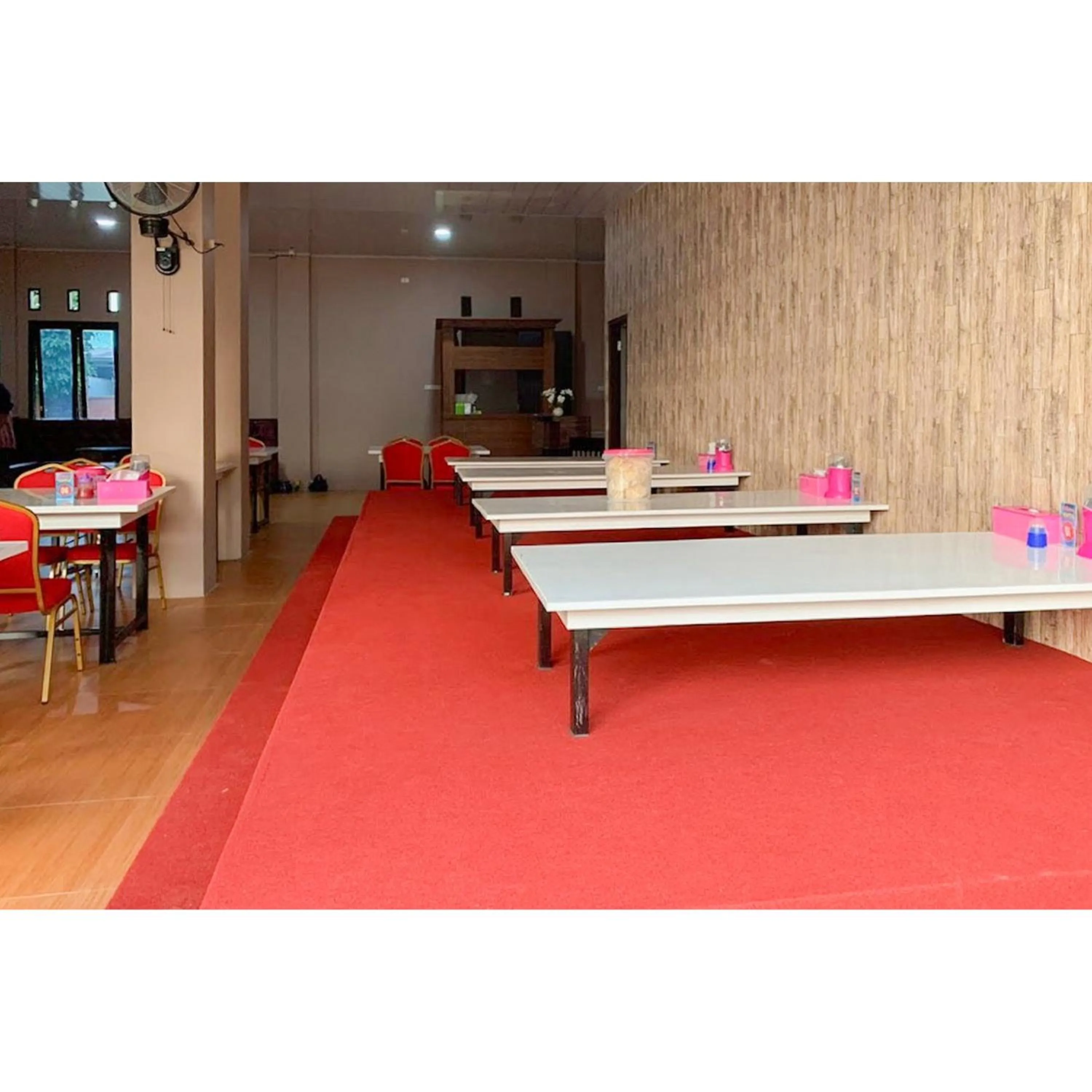 Seating area, Billiards in OYO Life 3365 Griya Nusantara Syariah