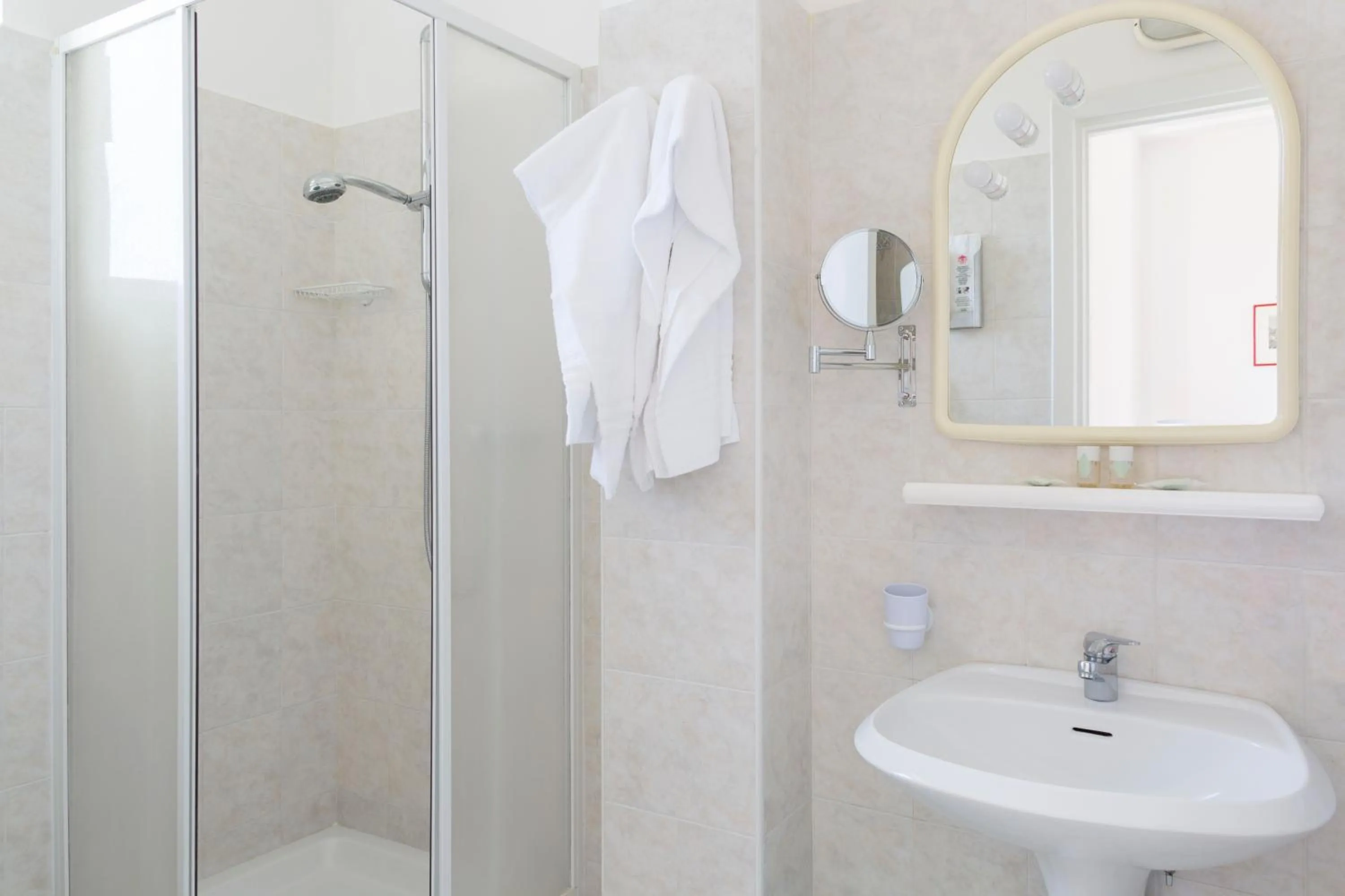 Bathroom in HOTEL ZI'NTONIO