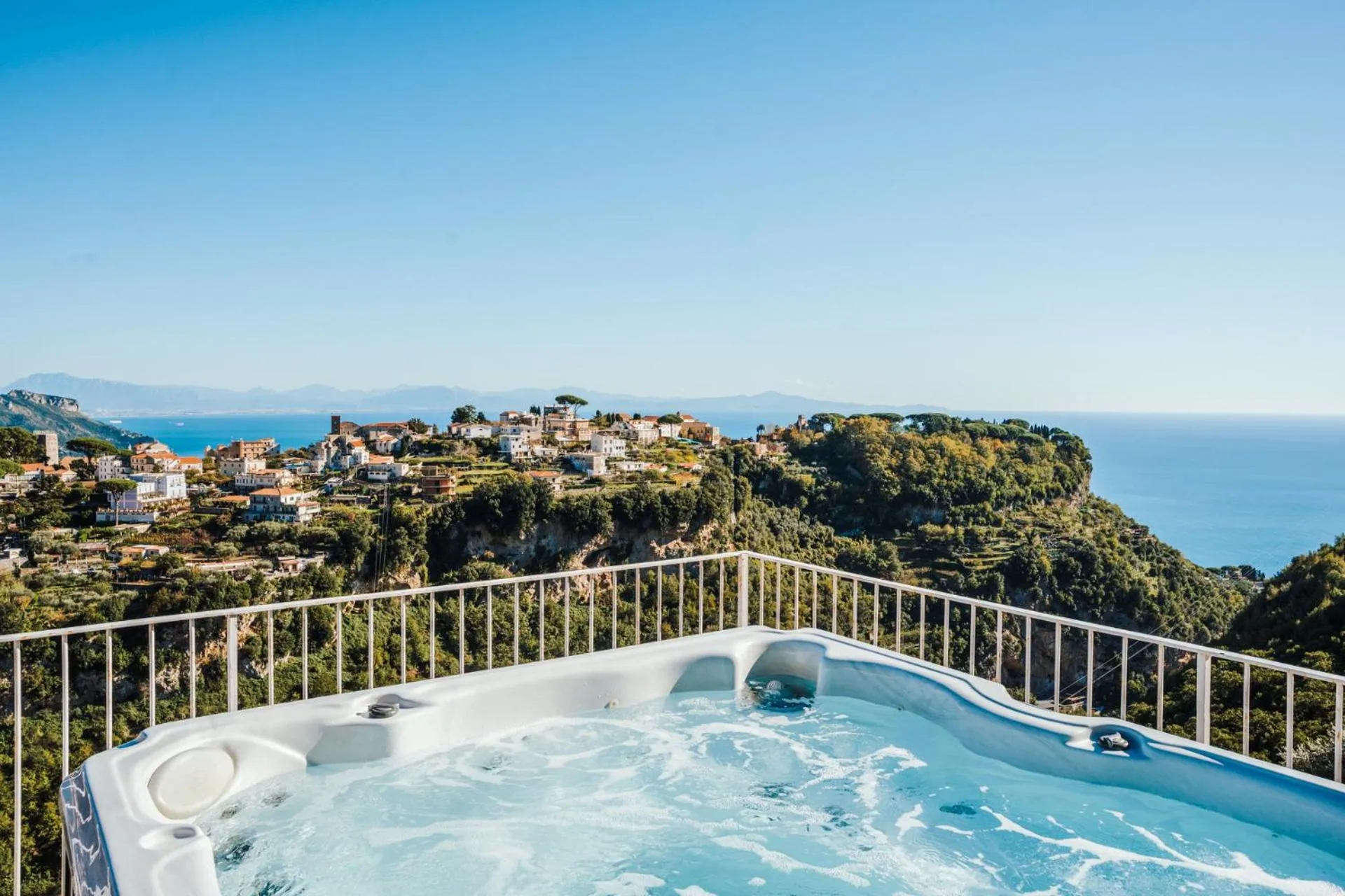 Nearby landmark in HOTEL ZI'NTONIO