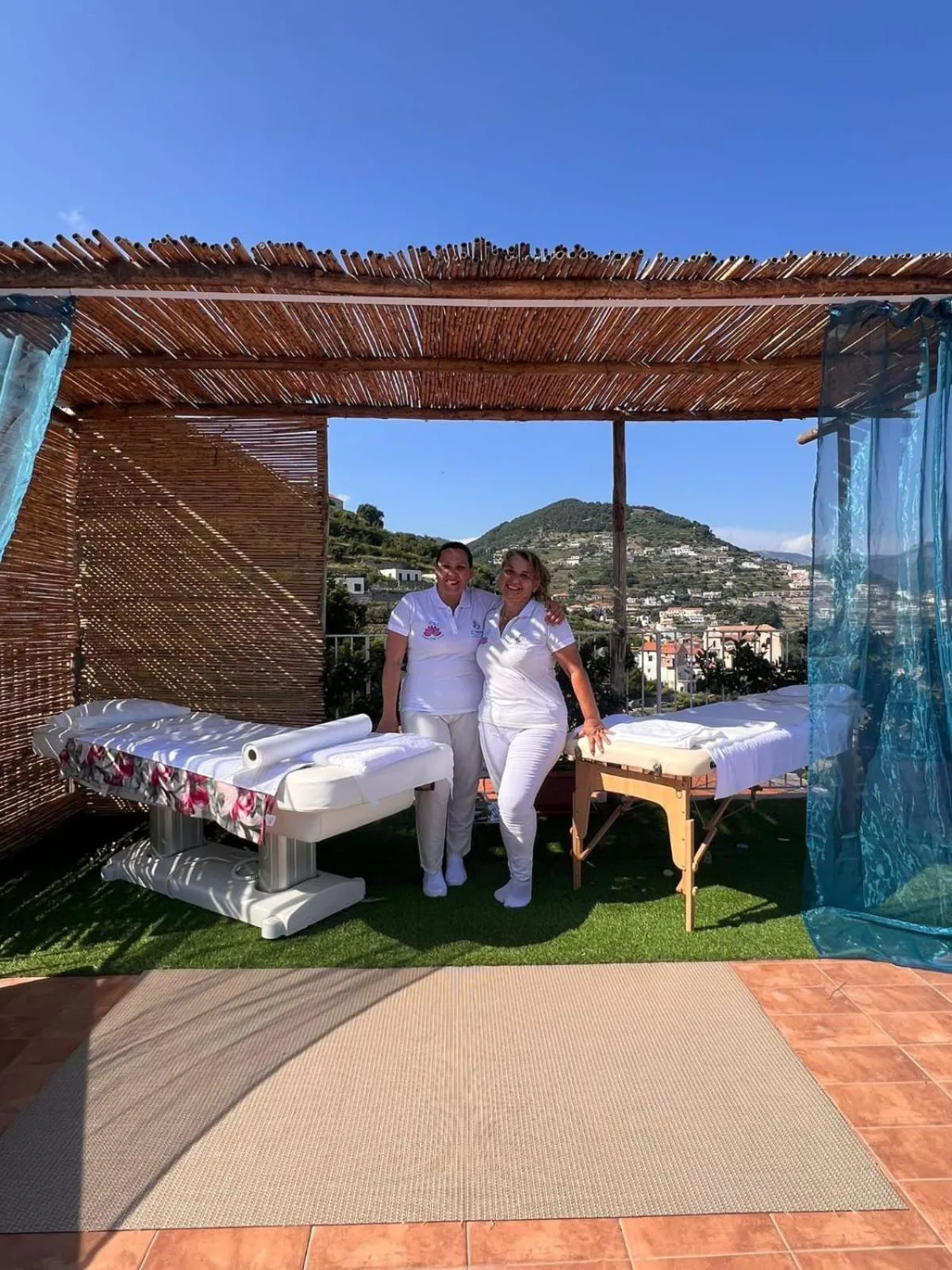 Massage in HOTEL ZI'NTONIO