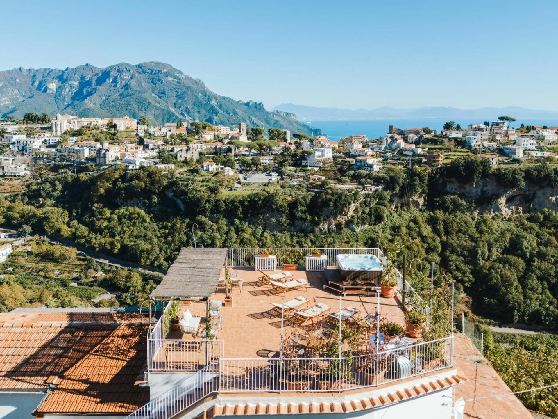 Nearby landmark in HOTEL ZI'NTONIO