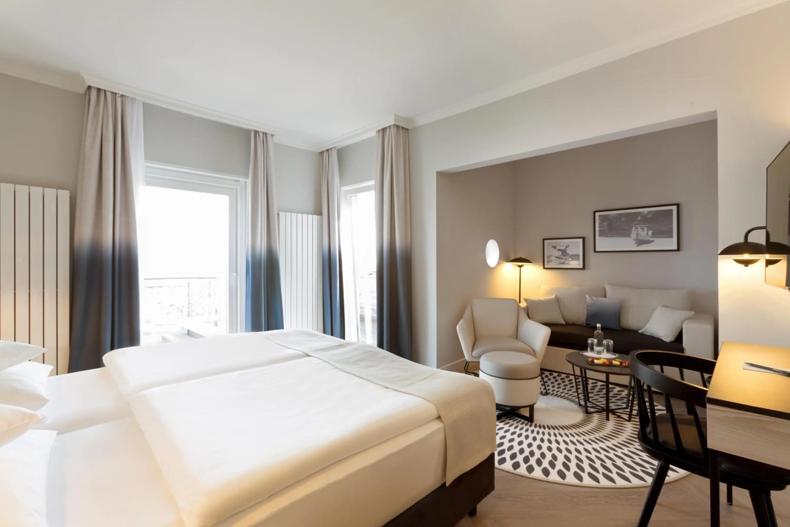 Photo of the whole room, Bed in Hotel Kaiserhof Heringsdorf