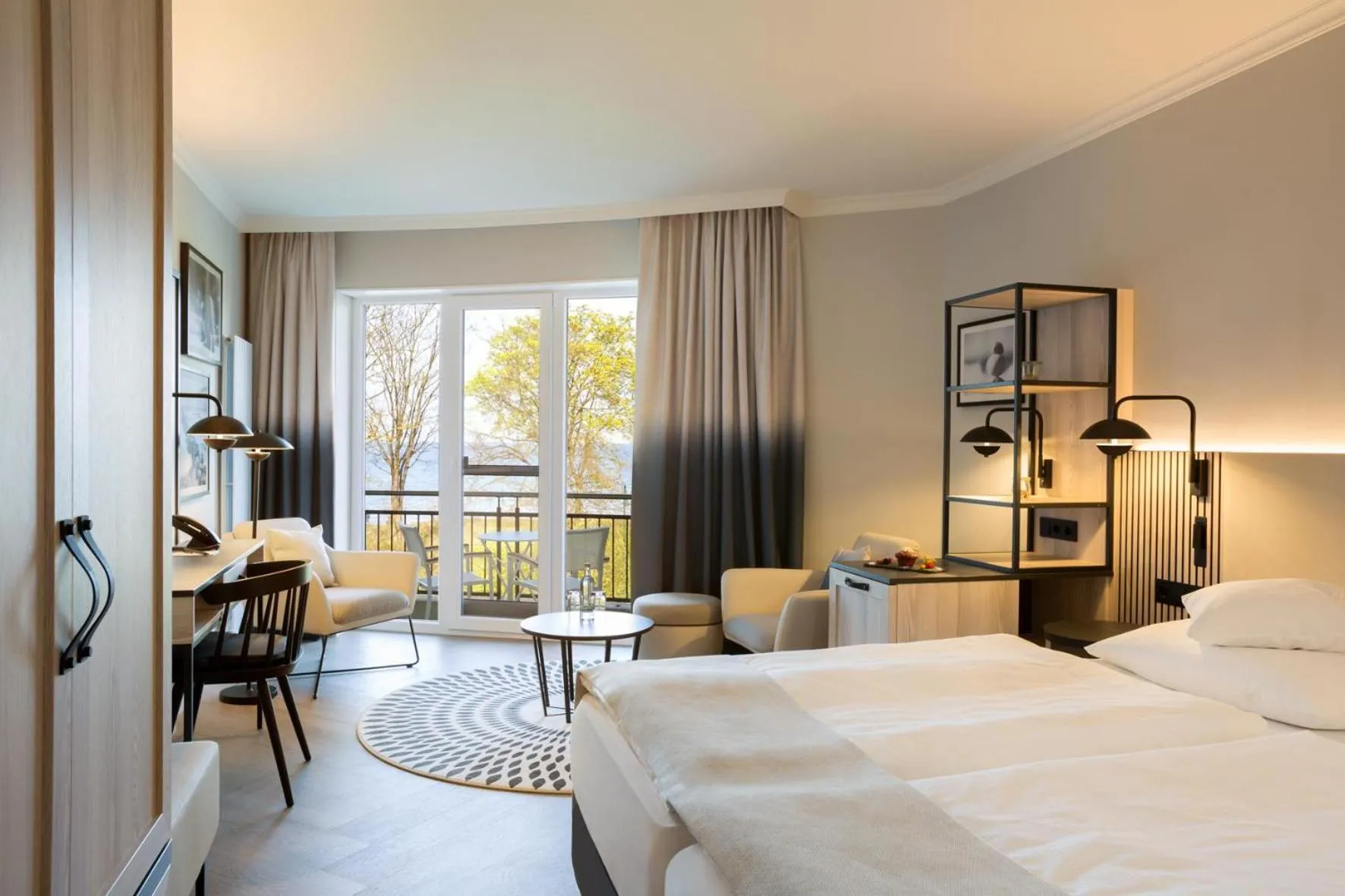 Photo of the whole room, Bed in Hotel Kaiserhof Heringsdorf