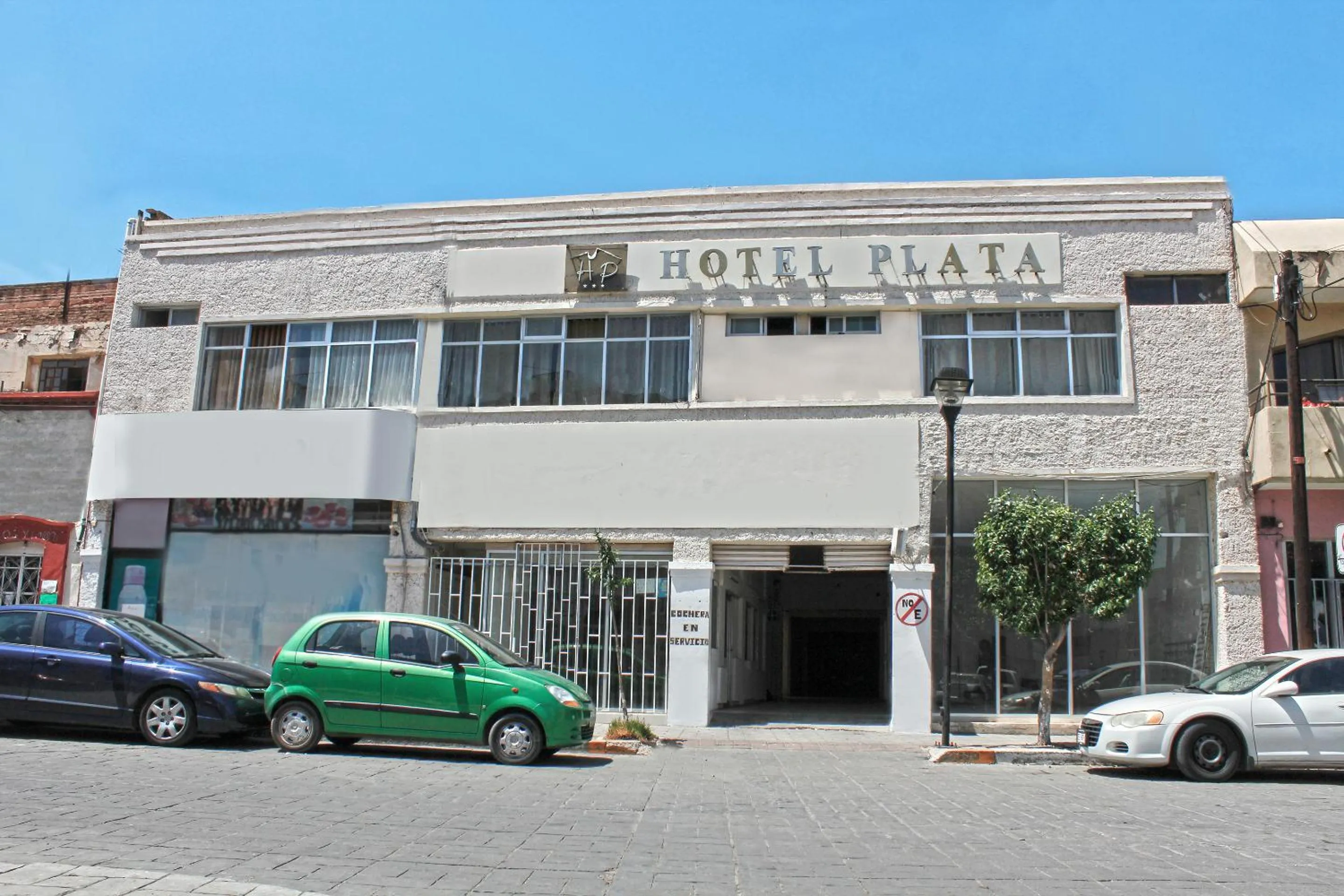 Facade/entrance in OYO Hotel Plata,Fresnillo, Zacatecas
