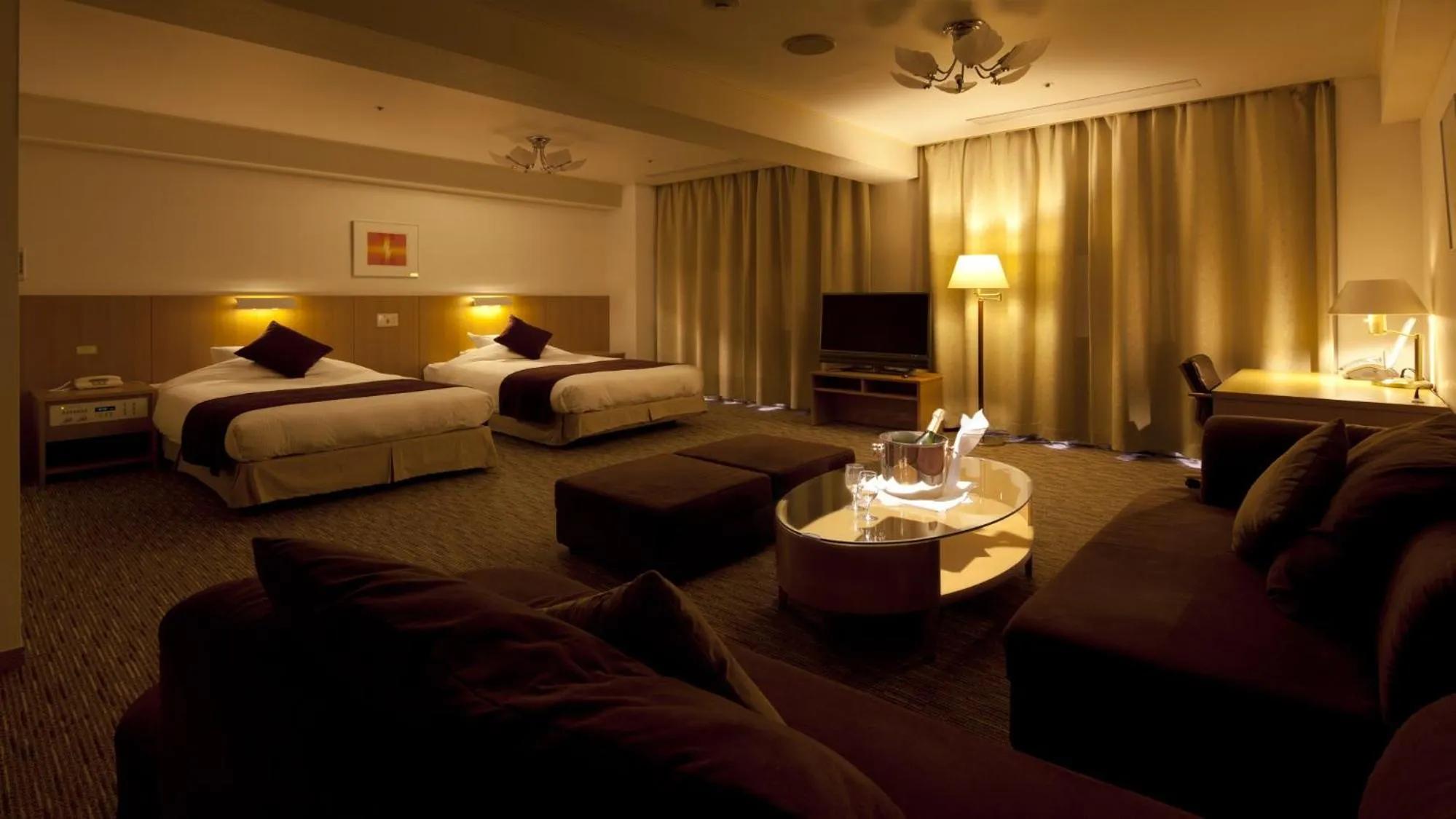 Photo of the whole room, Bed in Hotel Grand Hill Ichigaya