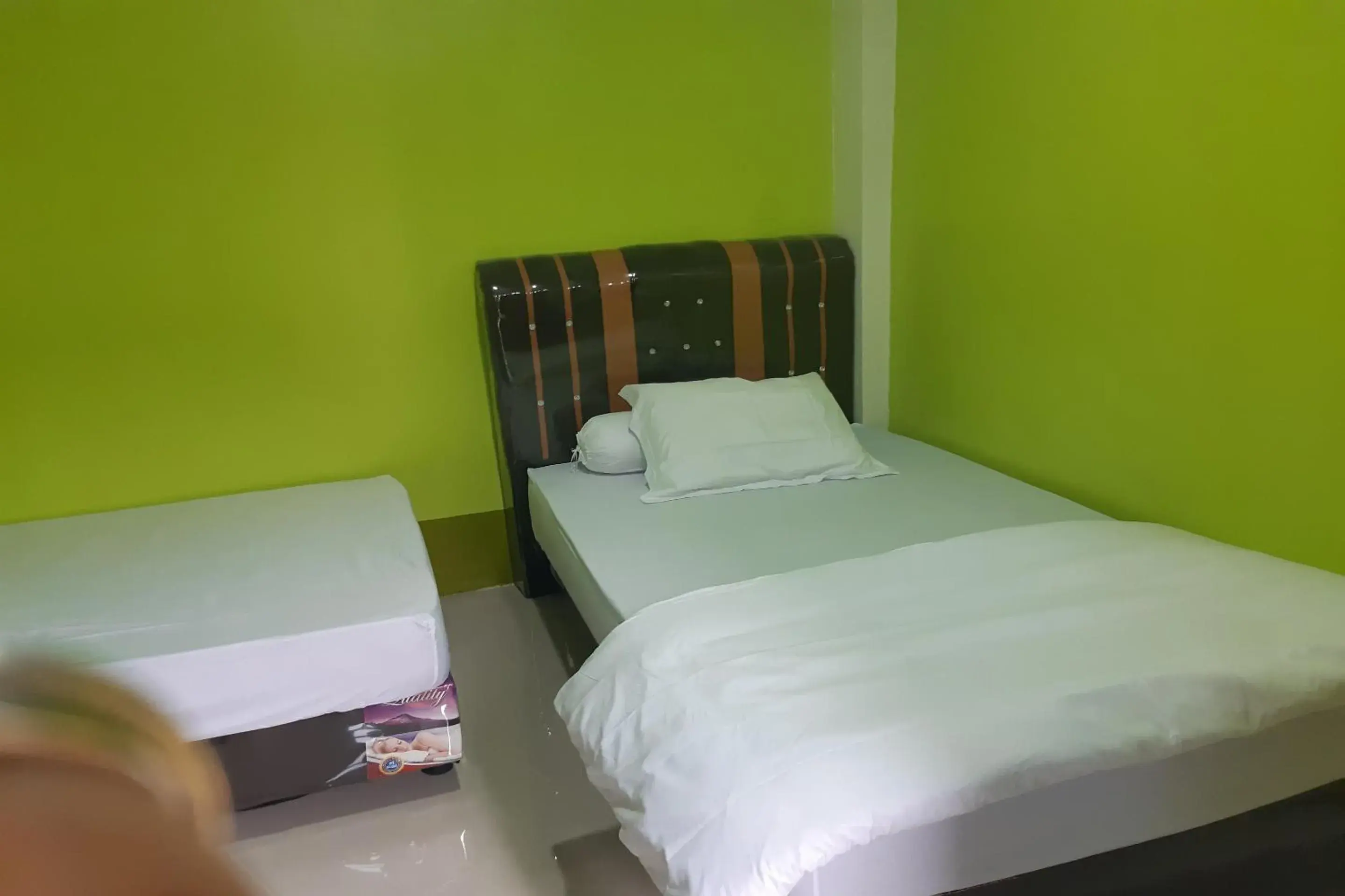 Standard Twin Room in Hotel O Es Em Je Residence Standard Twin Room in Hotel O Es Em Je Residence