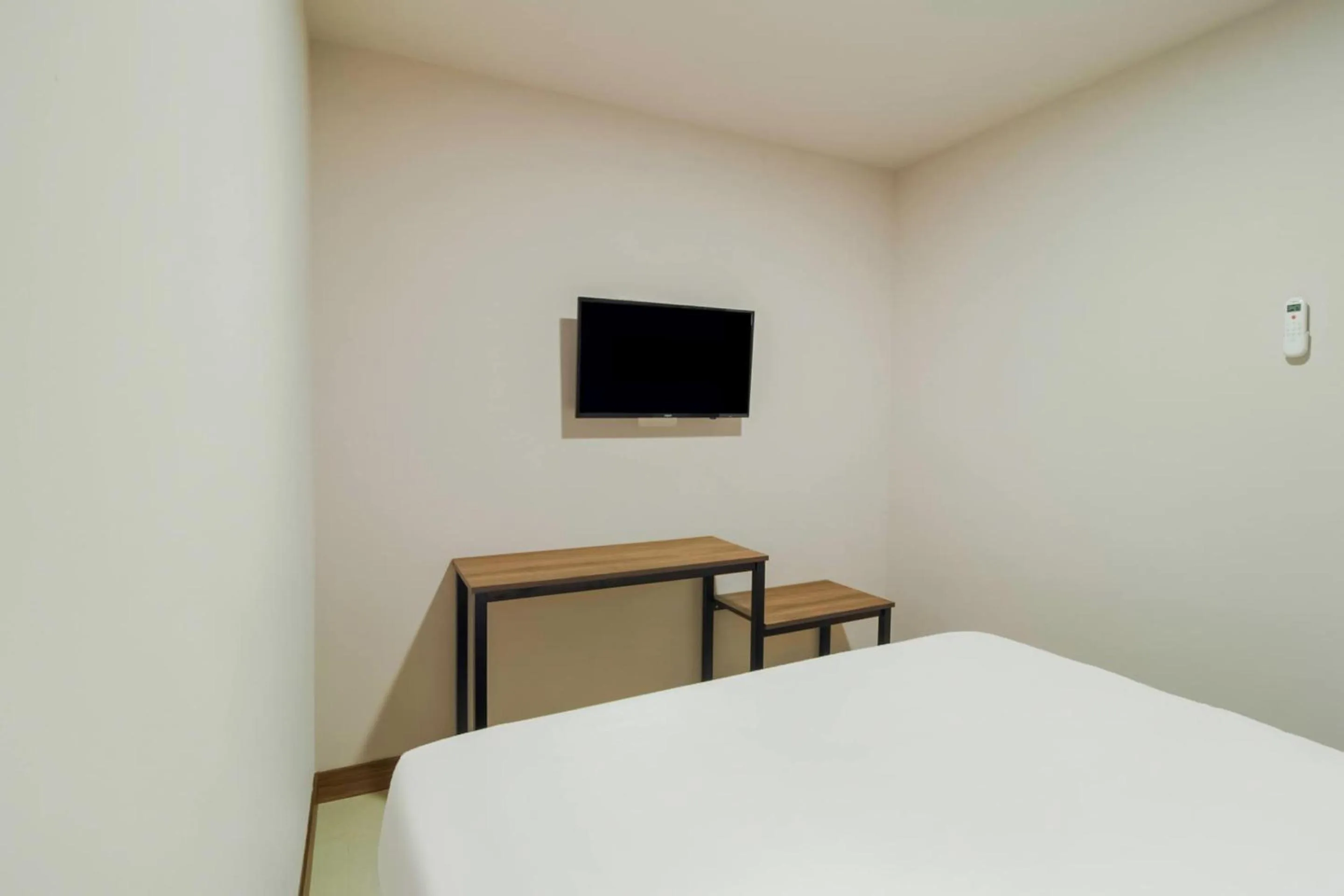 Bedroom, Bed in Collection O Kebon Jeruk Near Paskal 23 Formerly Sentral Paskal