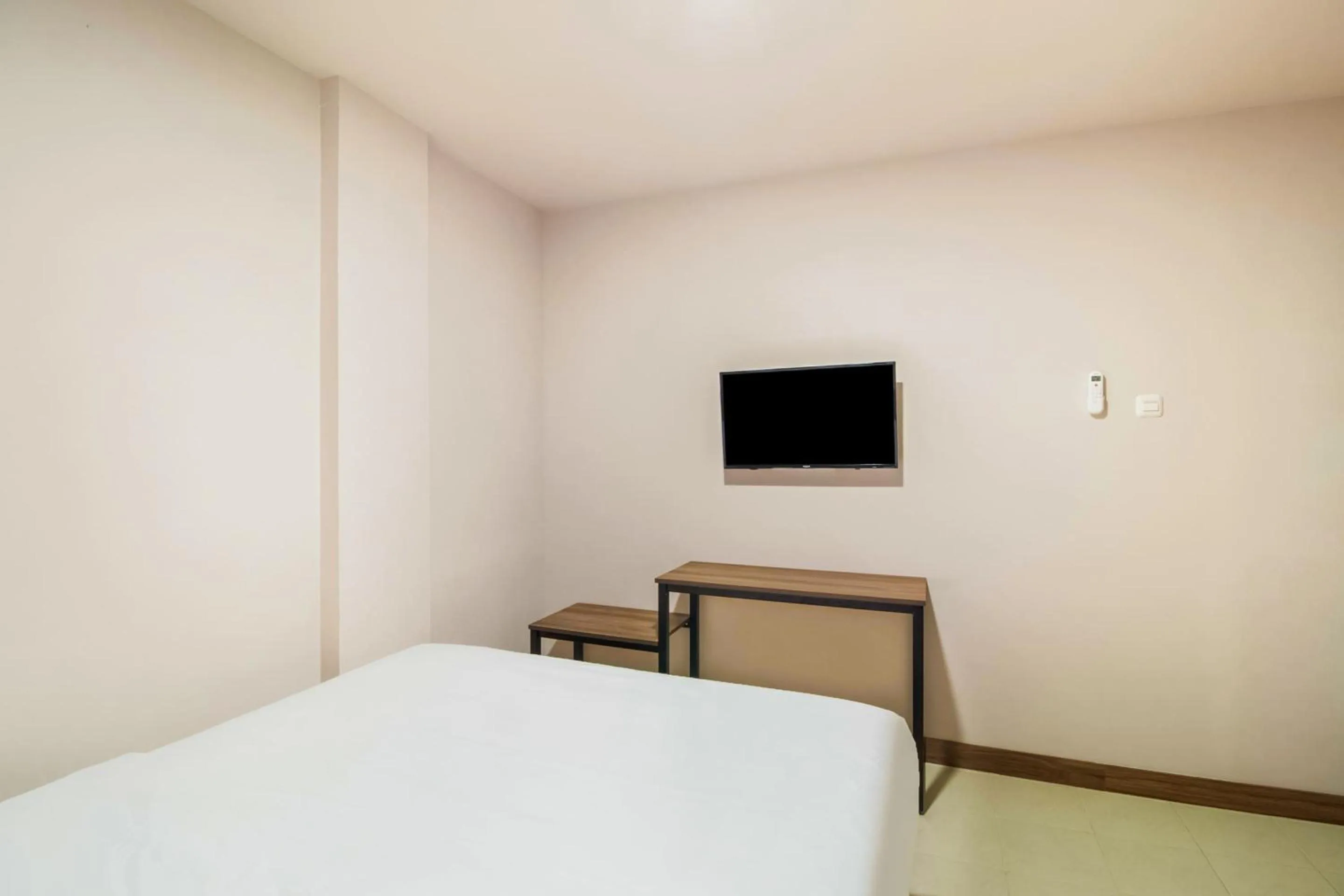 Bedroom, Bed in Collection O Kebon Jeruk Near Paskal 23 Formerly Sentral Paskal