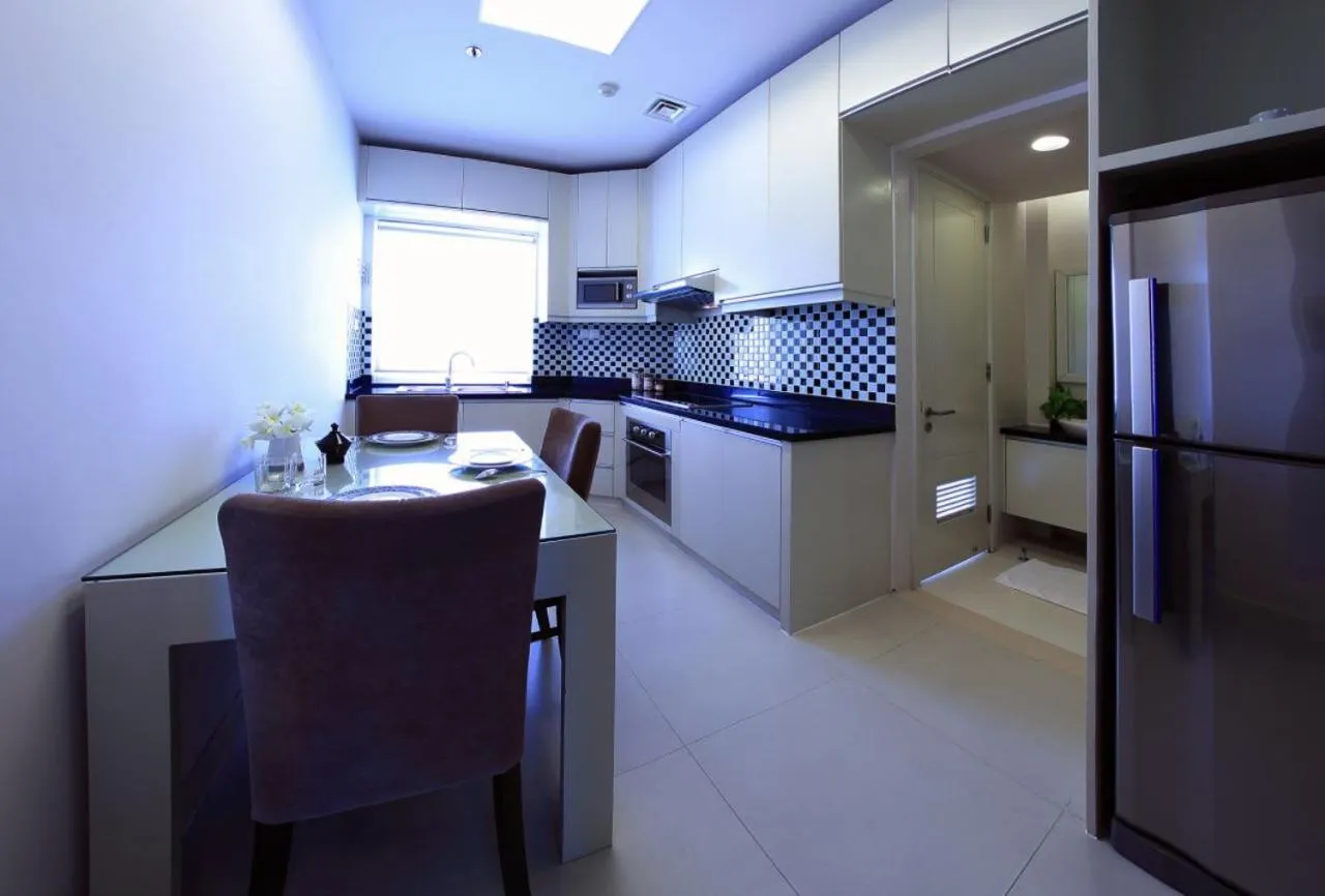 Kitchen or kitchenette in GLENWOOD APARTMENT