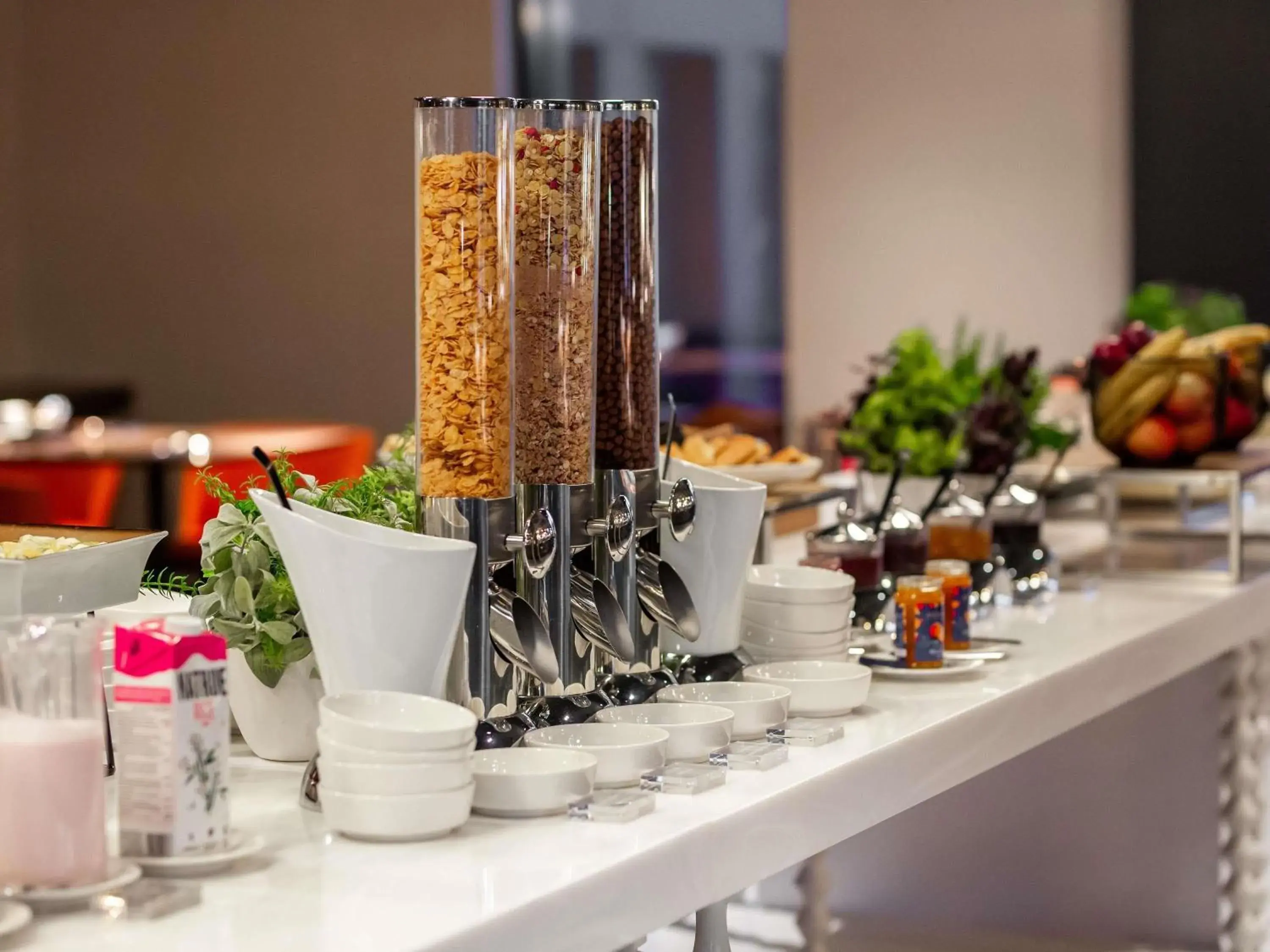 Restaurant/places to eat in Movenpick Hotel Tallinn Restaurant/places to eat in Movenpick Hotel Tallinn