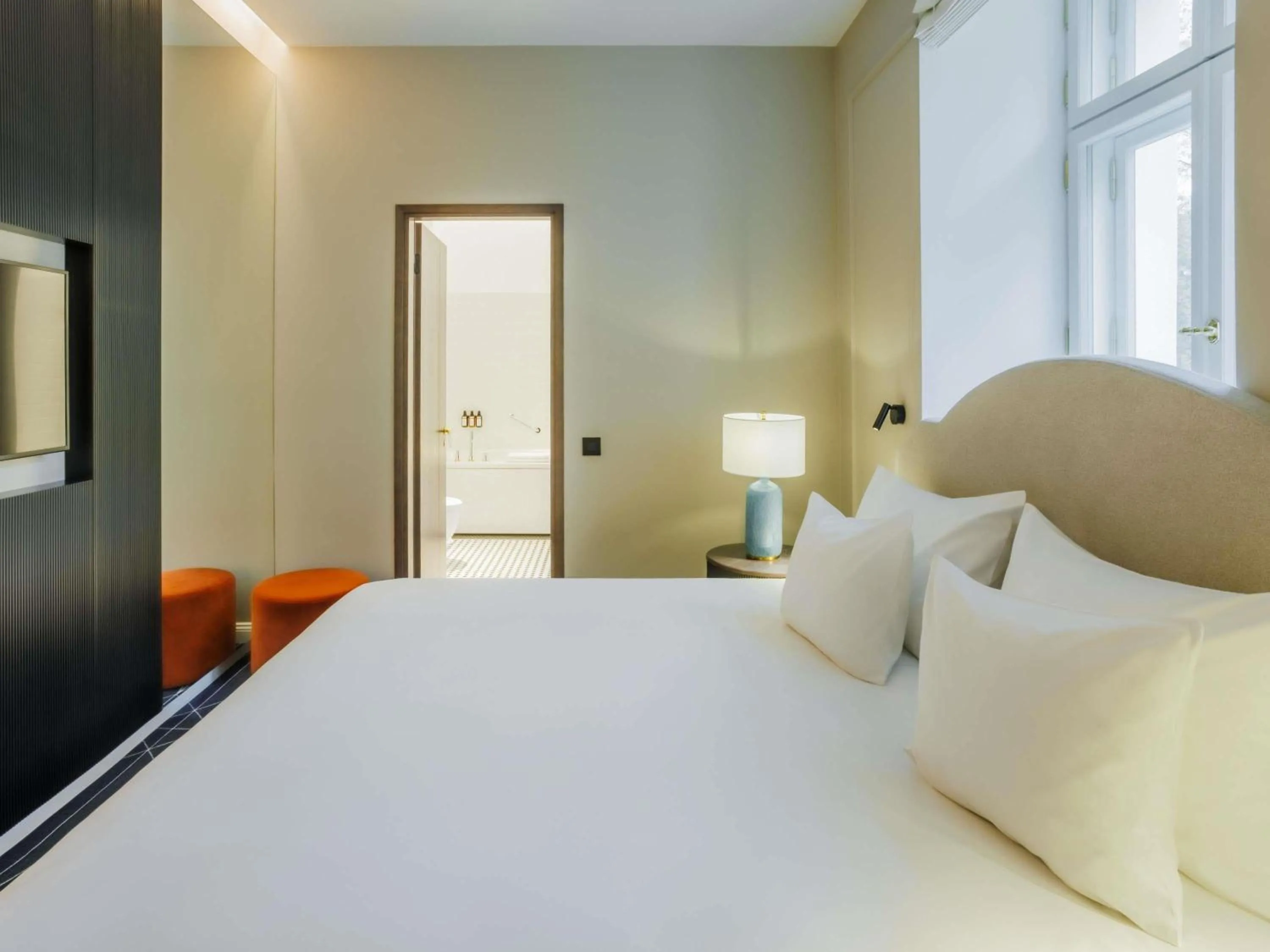 Bedroom, Bed in Movenpick Hotel Tallinn