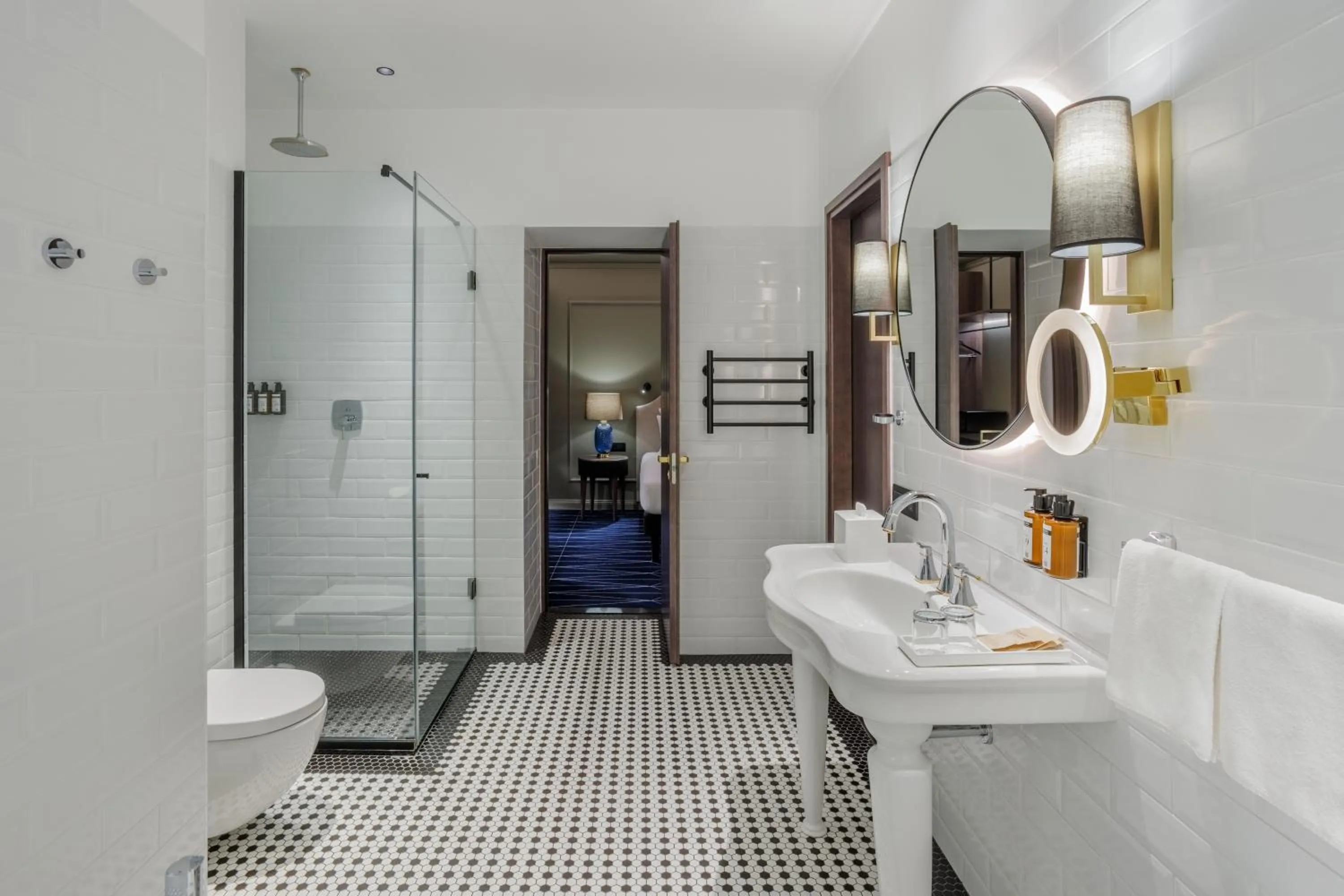 Shower in Hotel Lembitu Tallinn