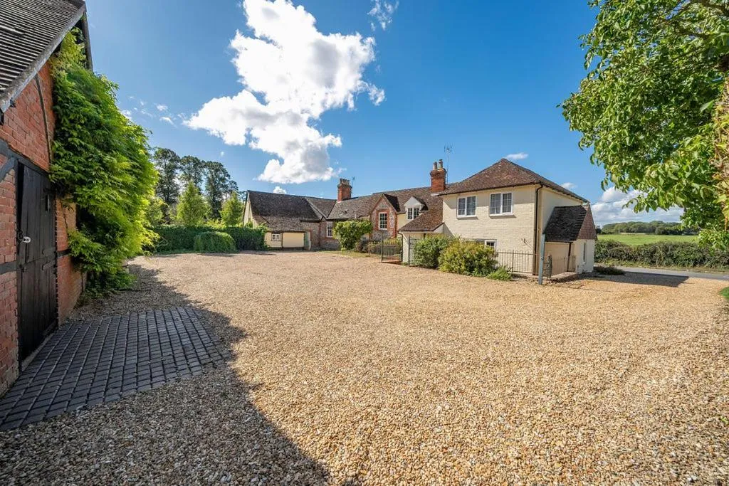 Property building in Cleaver Cottage