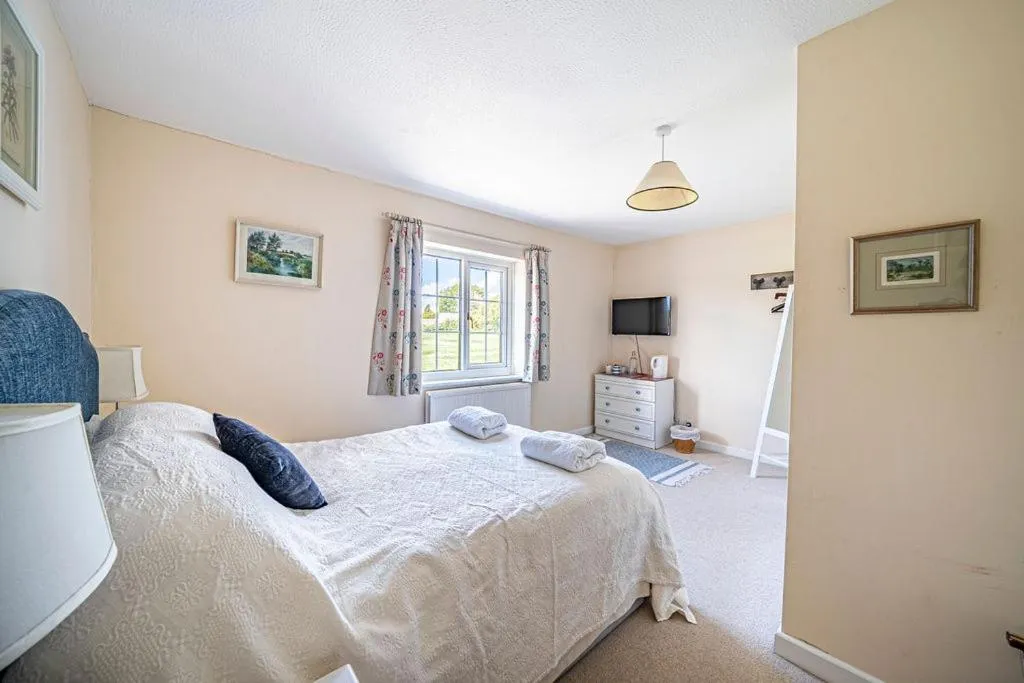 Bed in Cleaver Cottage