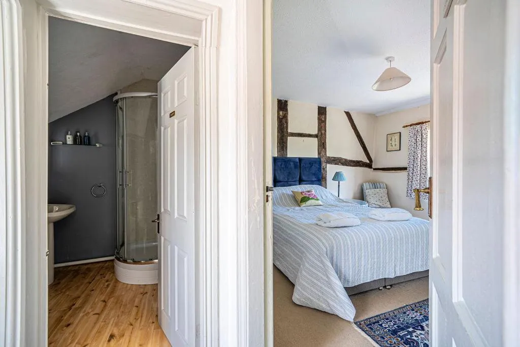 Bed in Cleaver Cottage