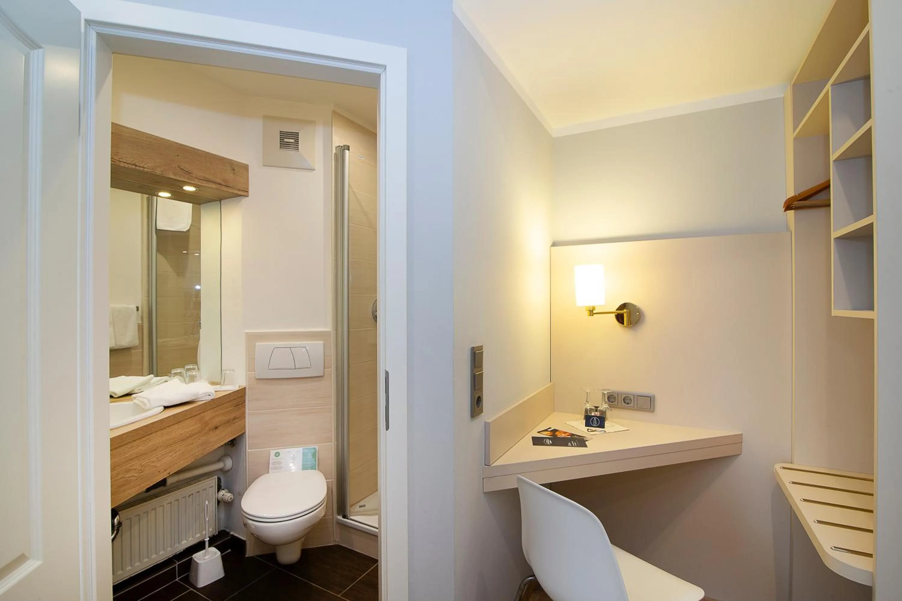 Bathroom in Nautic Hotel Bremerhaven