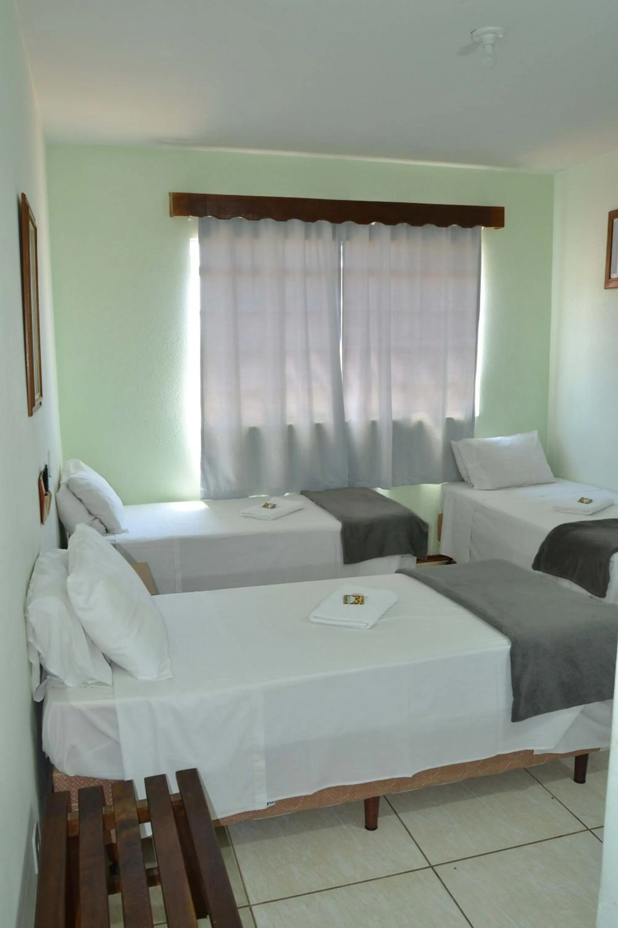 Bed in Hotel Dias em Pouso Alegre - MG - Próximo a Centros Comerciais e Restaurantes