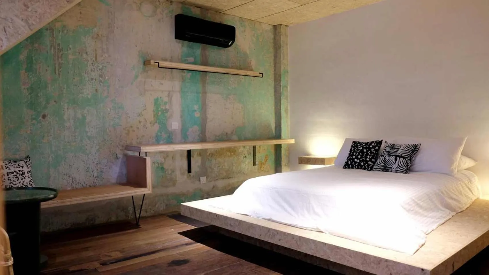 Photo of the whole room, Bed in Belakang KongHeng By DreamScape