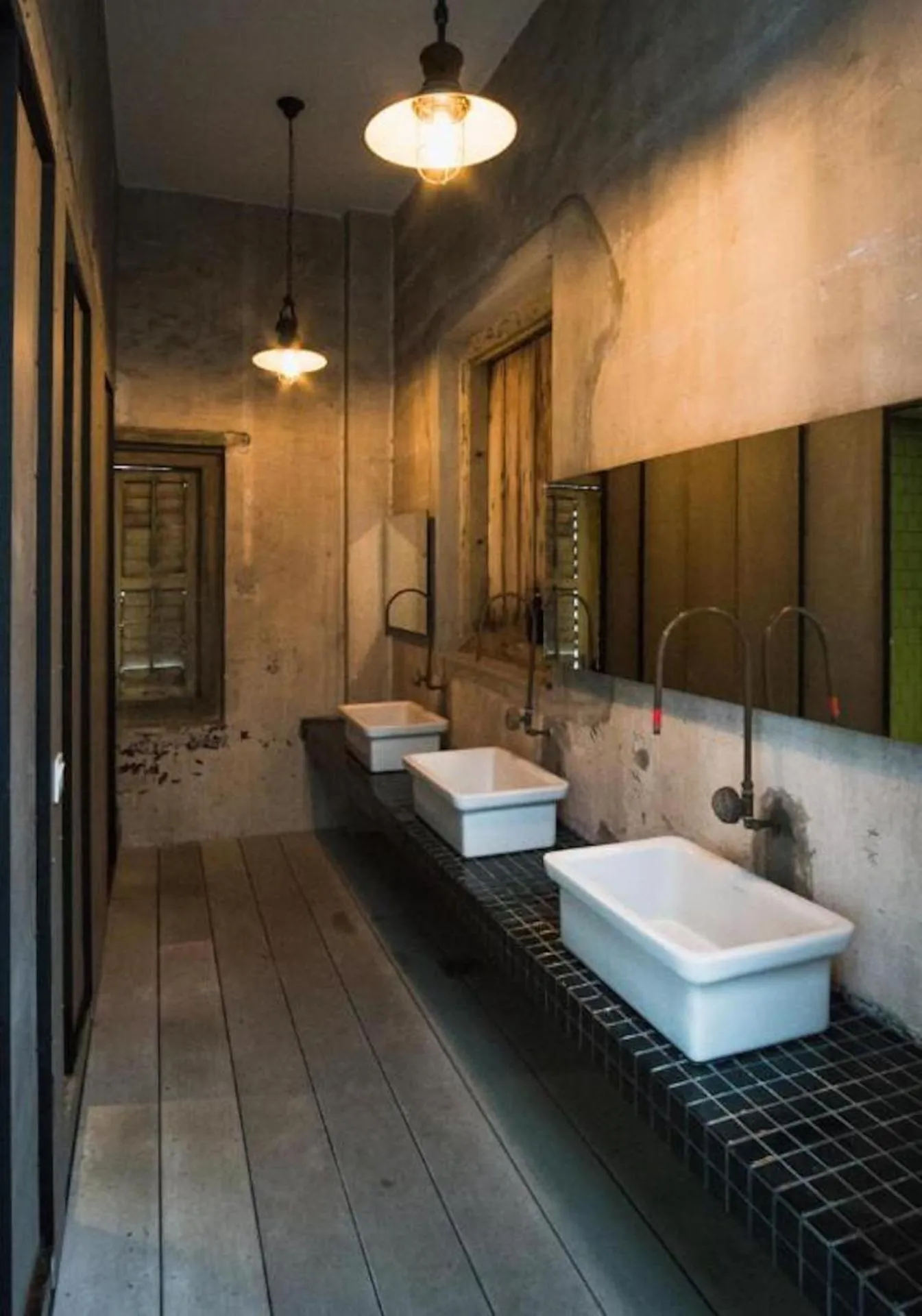 Bathroom in Belakang KongHeng By DreamScape