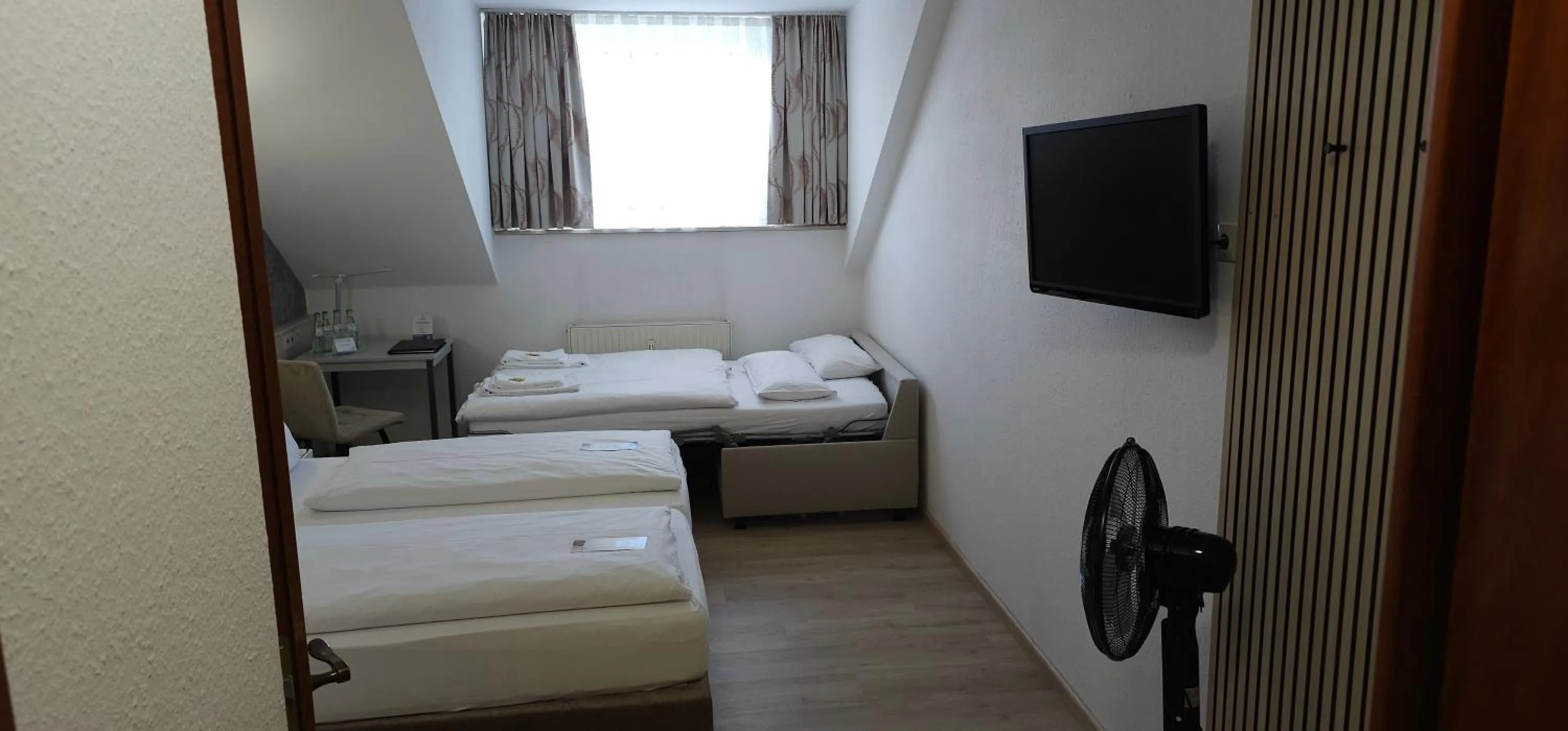 Photo of the whole room, Bed in Hotel Löwen