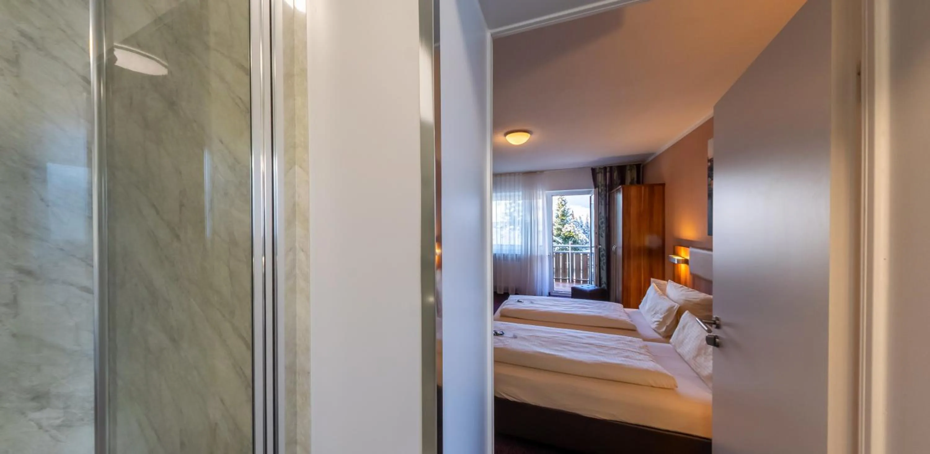 Photo of the whole room, Bed in Hotel Löwen