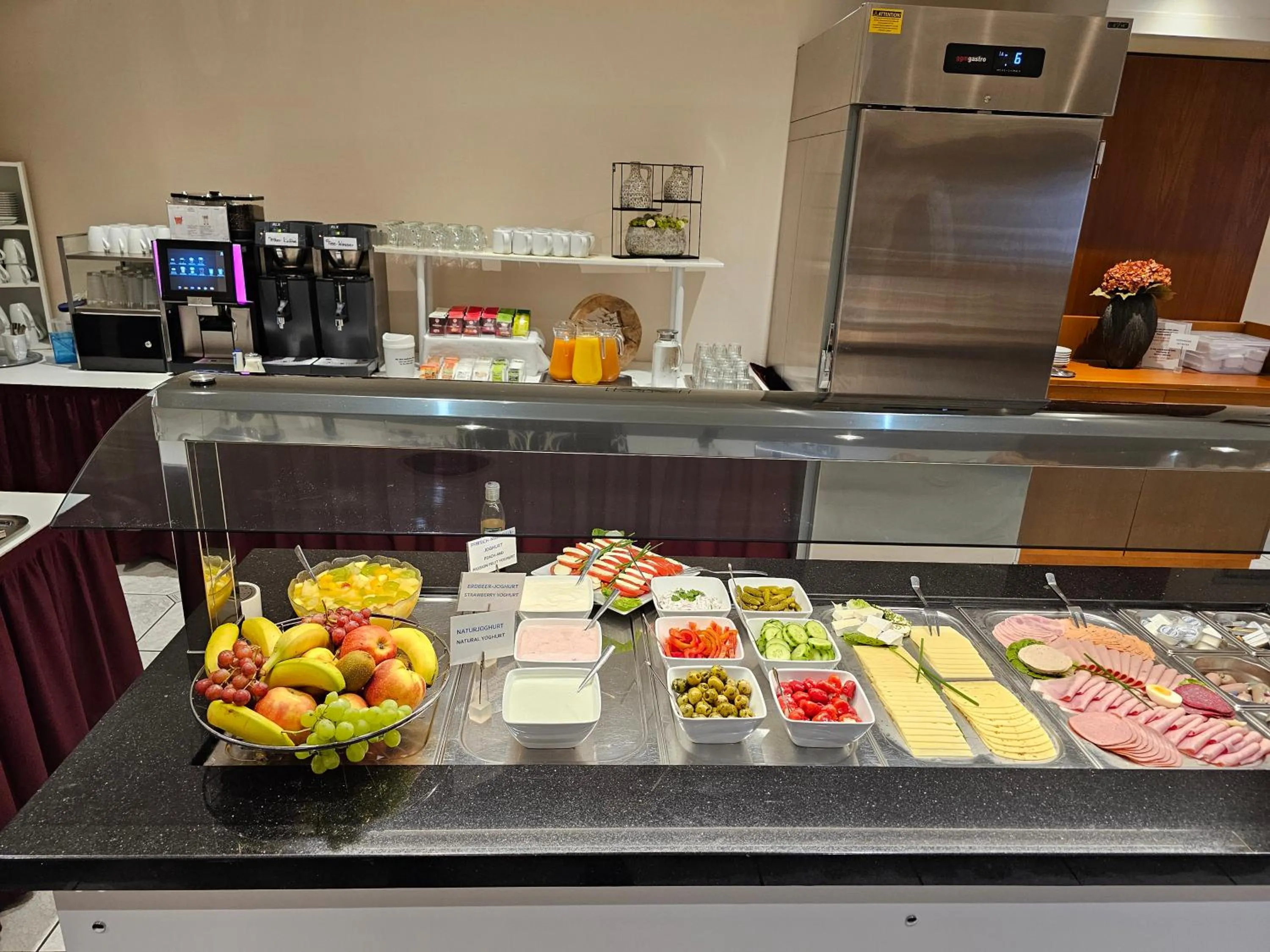 Breakfast in Hotel Löwen