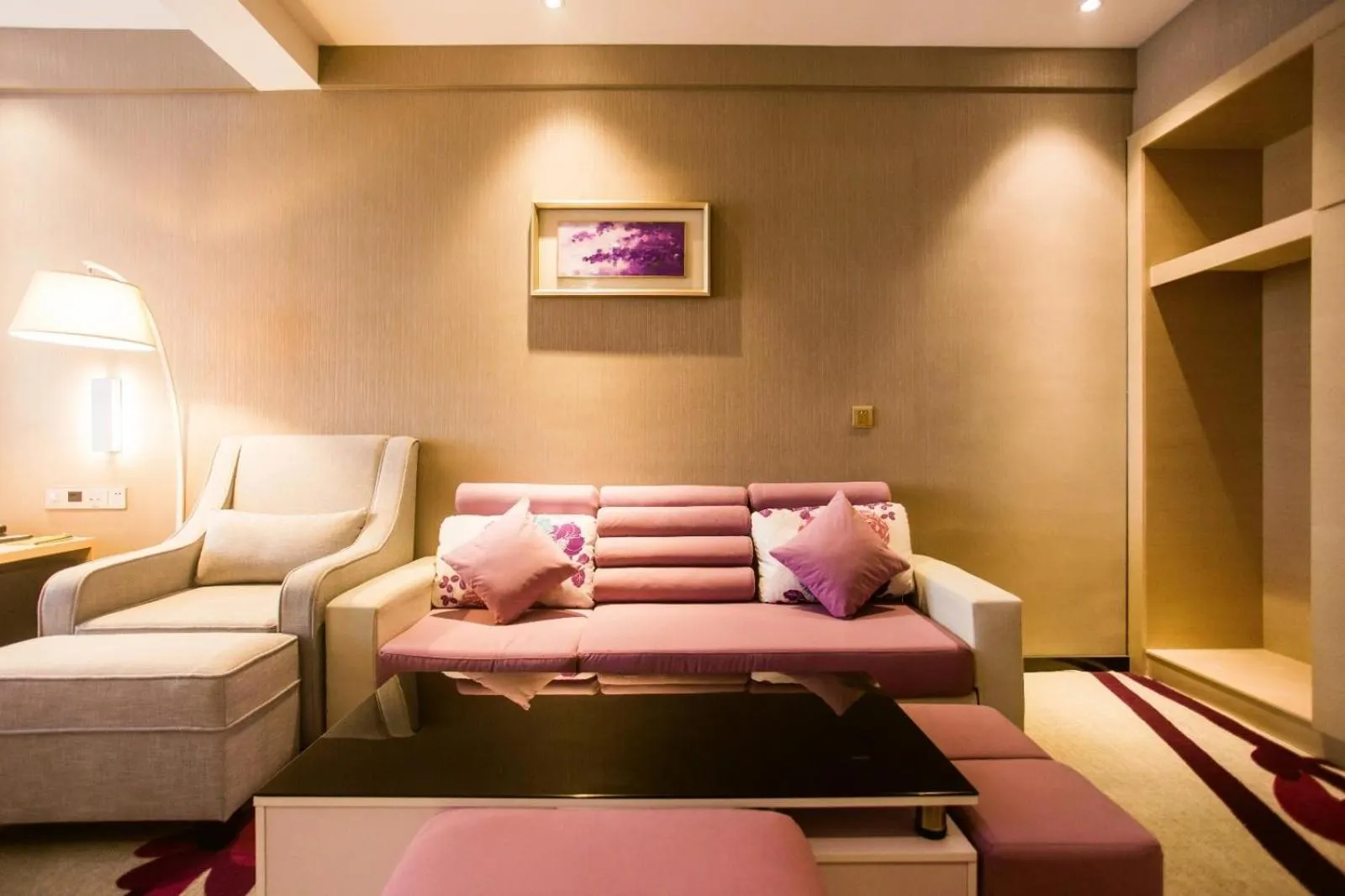 Bed in Lavande Hotel Guilin Convention and Exhibition Center