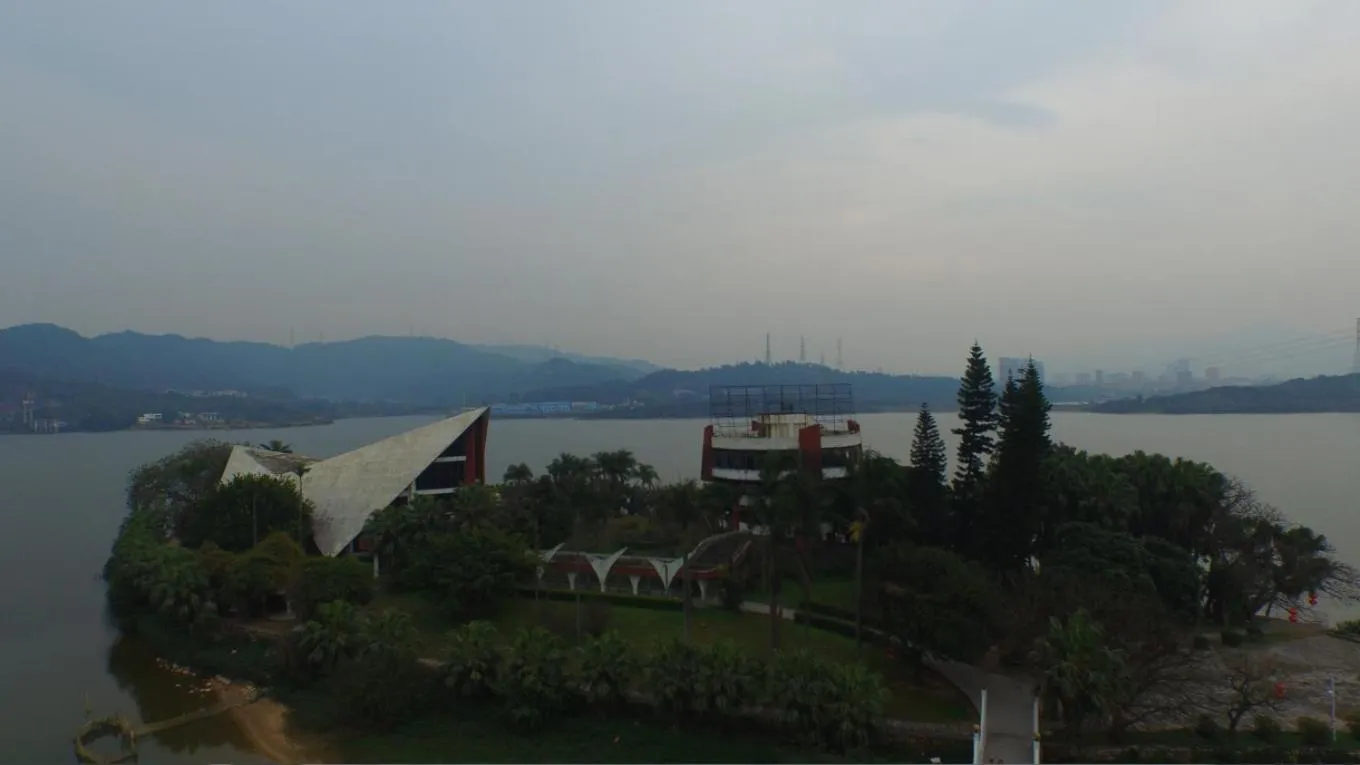 Lavande Hotels·Shenzhen Shiyan Bus Terminal