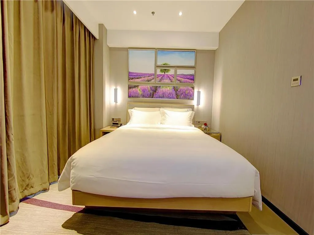 Bed in Lavande Hotel Chengdu Dafeng Shixi Park Subway Station