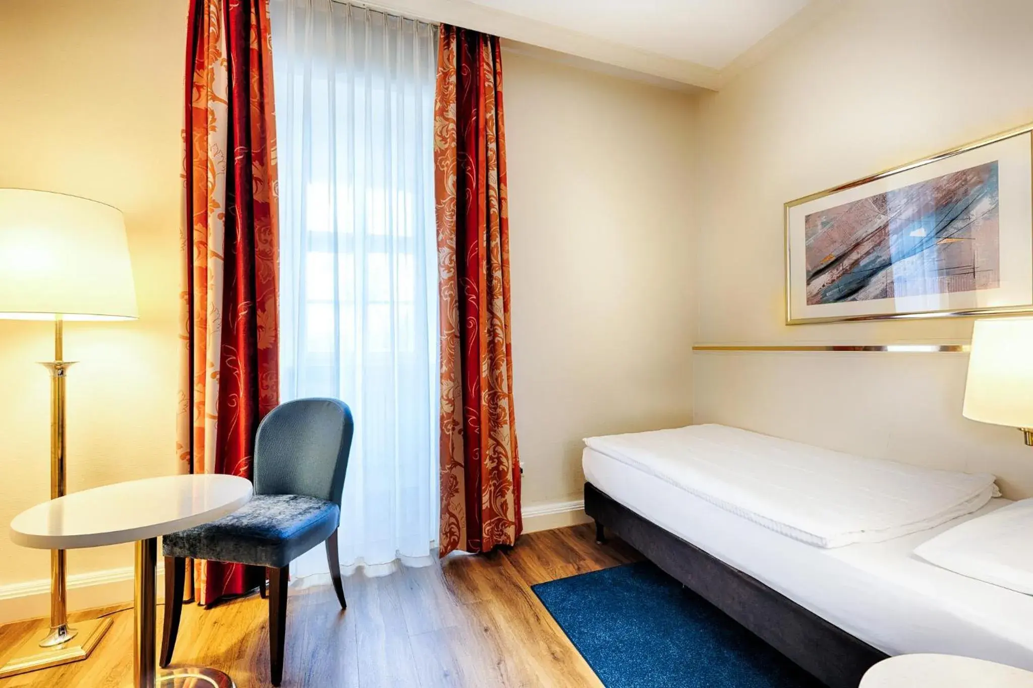 Photo of the whole room, Bed in Welcome Hotel Residenzschloss Bamberg Photo of the whole room, Bed in Welcome Hotel Residenzschloss Bamberg