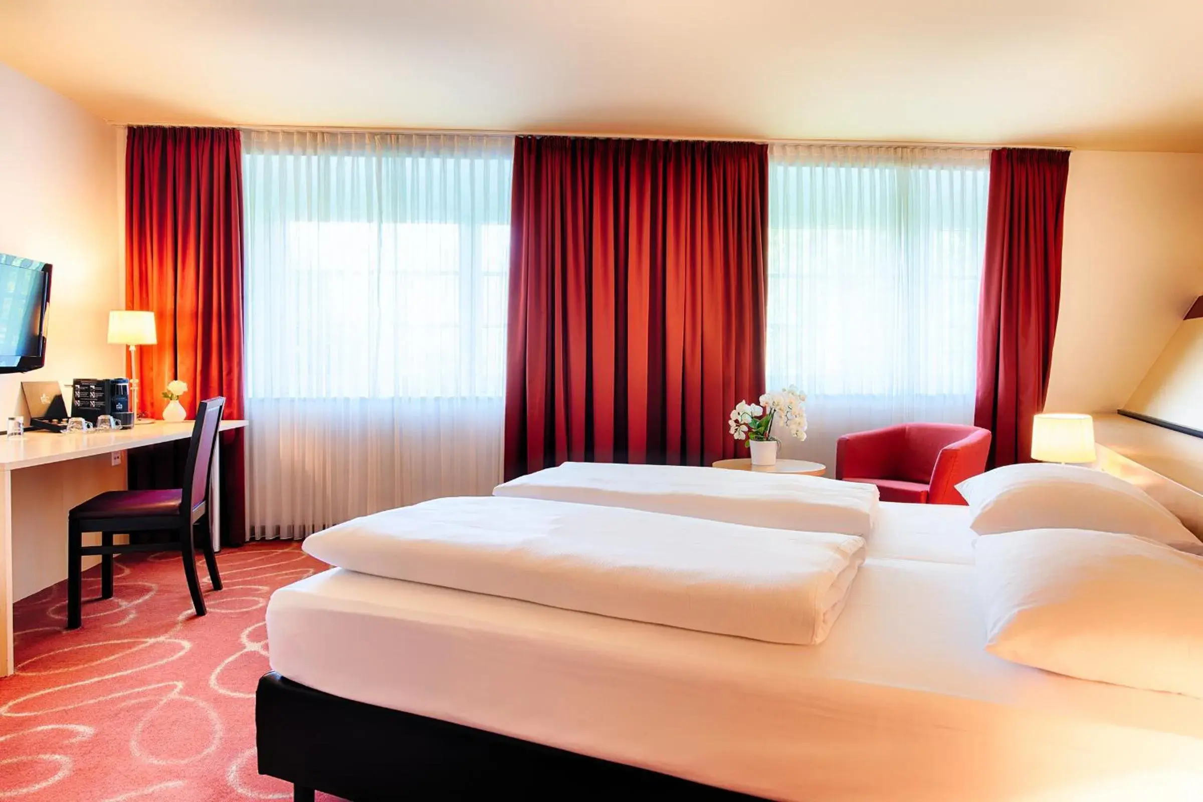 Photo of the whole room, Bed in Welcome Kongress Hotel Bamberg Photo of the whole room, Bed in Welcome Kongress Hotel Bamberg